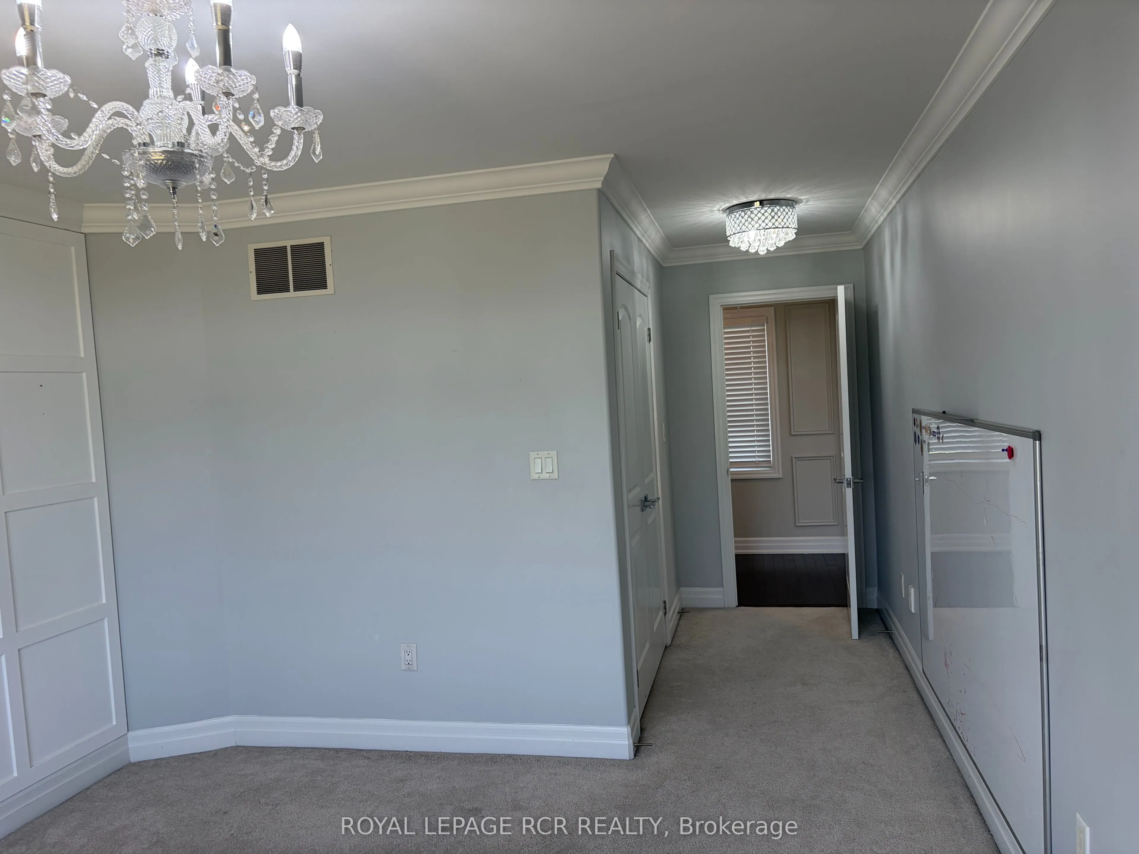25 Brookhaven Crescent