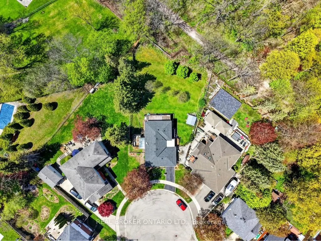 55 Sunrise Crescent