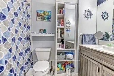 711 Osgoode Drive #17