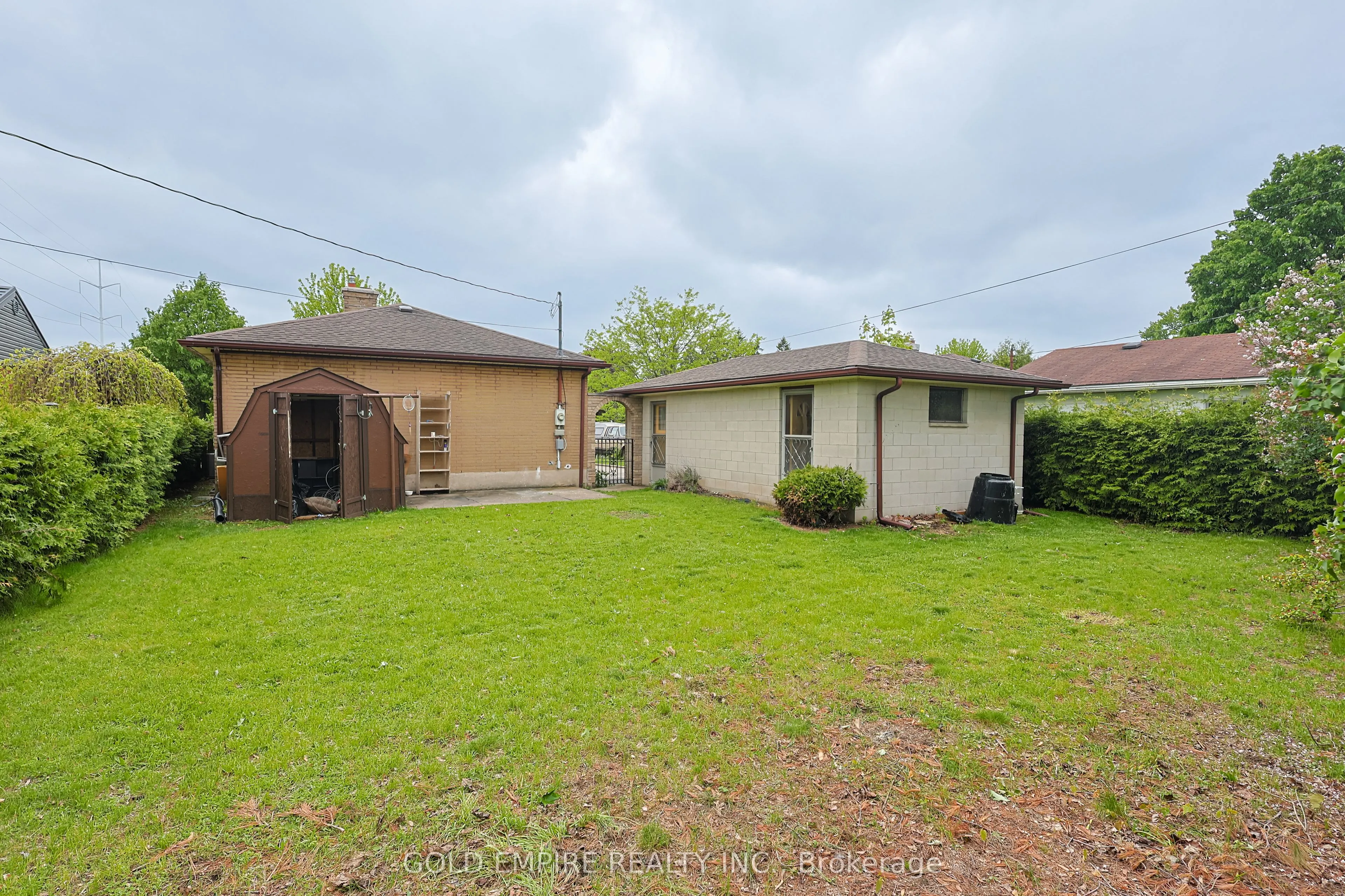 54 Tweedsmuir Avenue