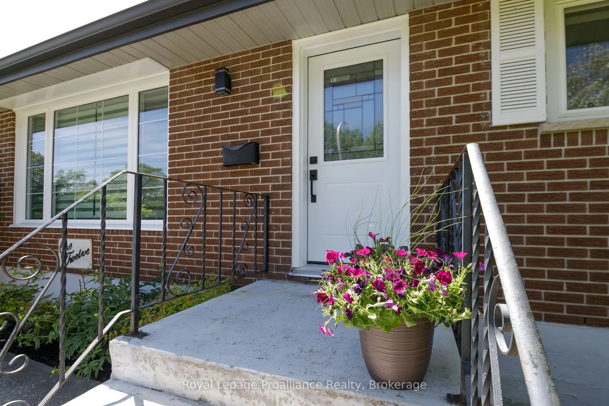 112 Prospect Hill