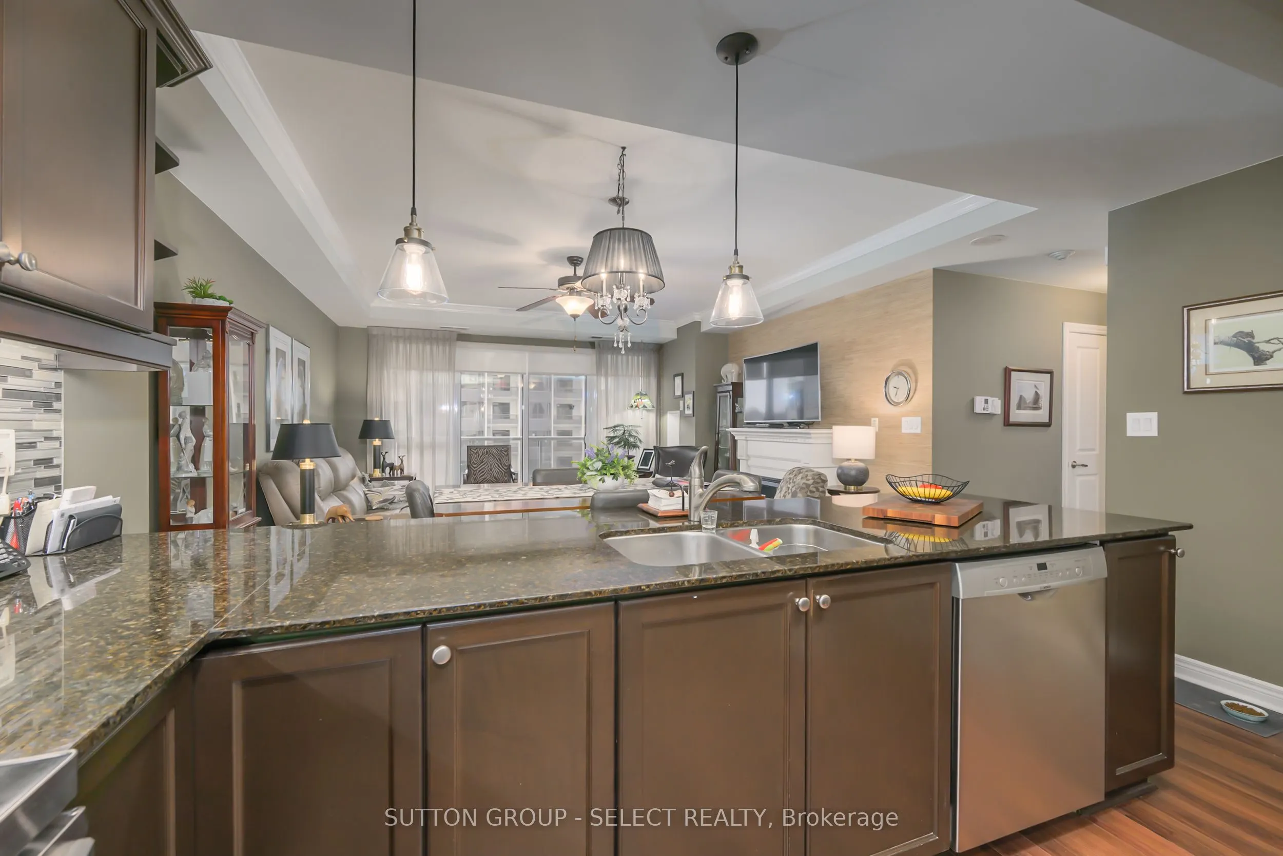 1030 Coronation Drive #812