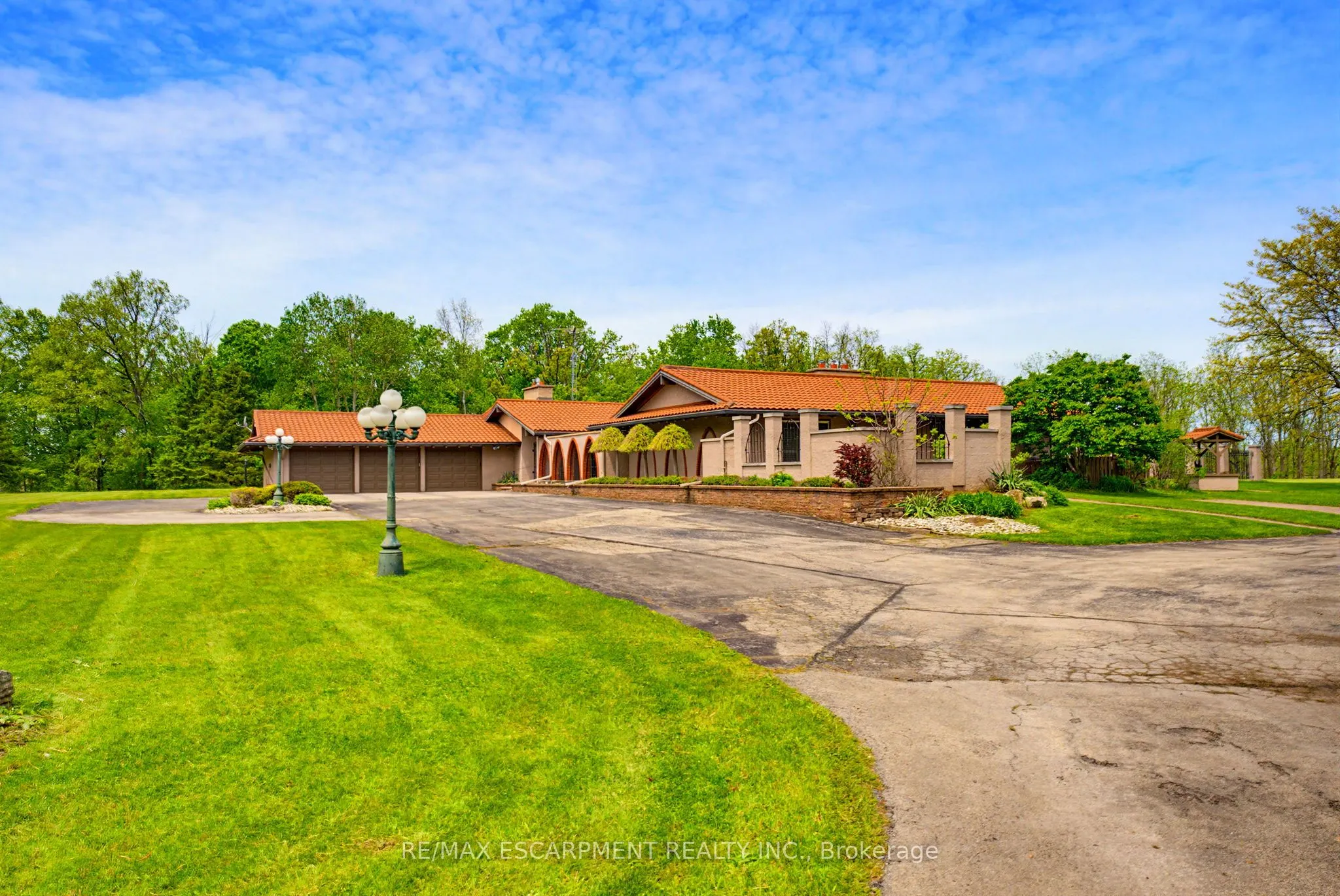 4274 Highway 56