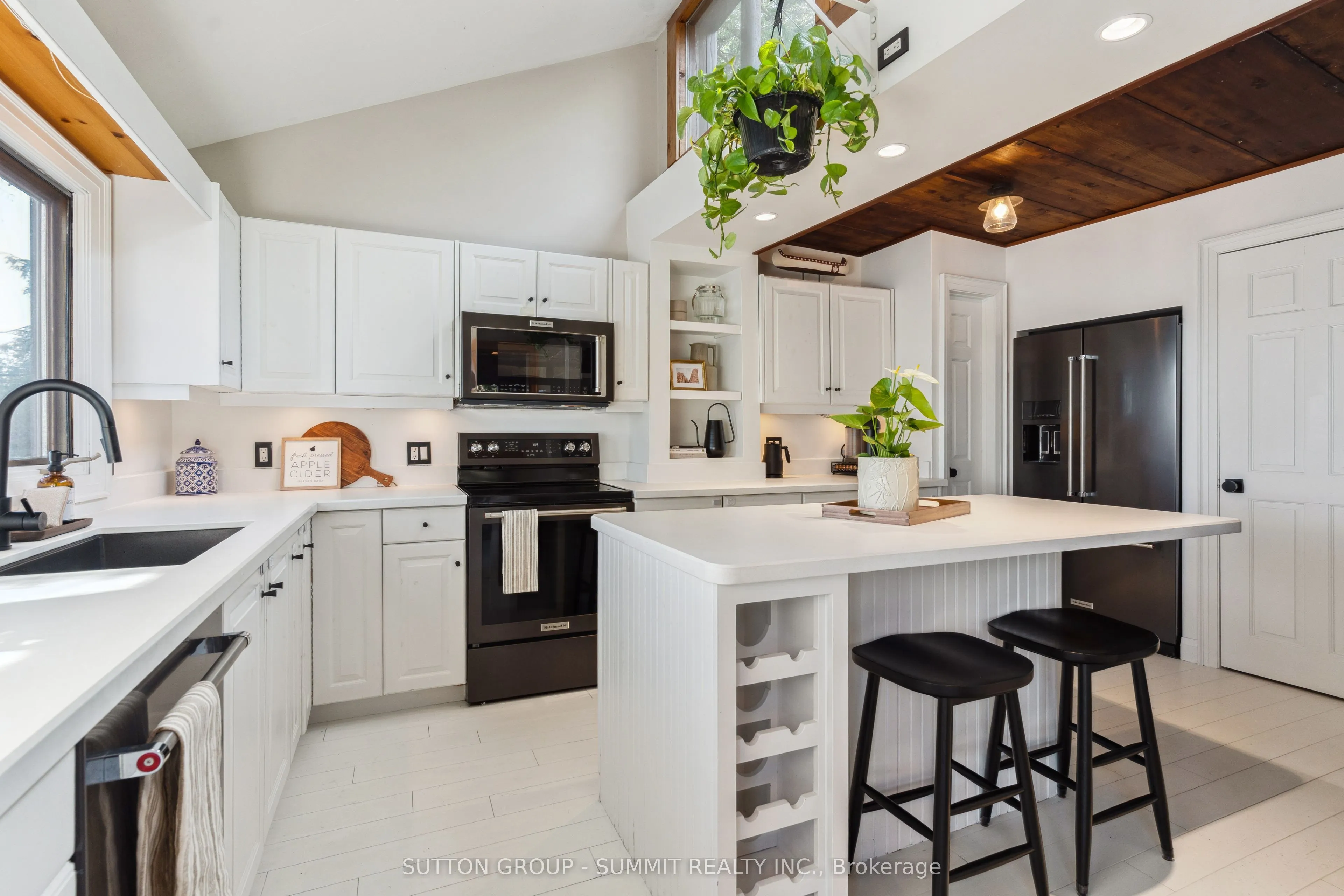 4209 MUSKOKA ROAD 117 #3