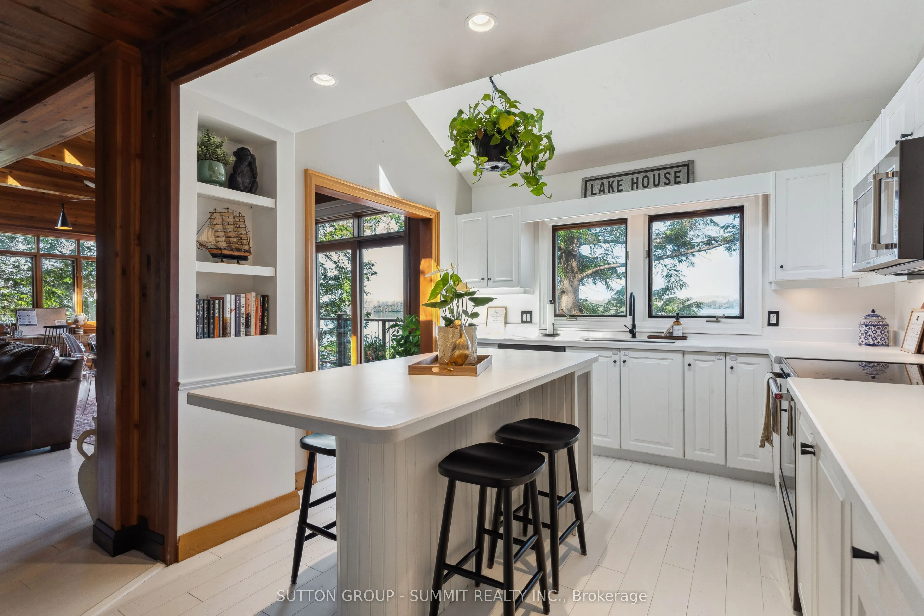 4209 MUSKOKA ROAD 117 #3