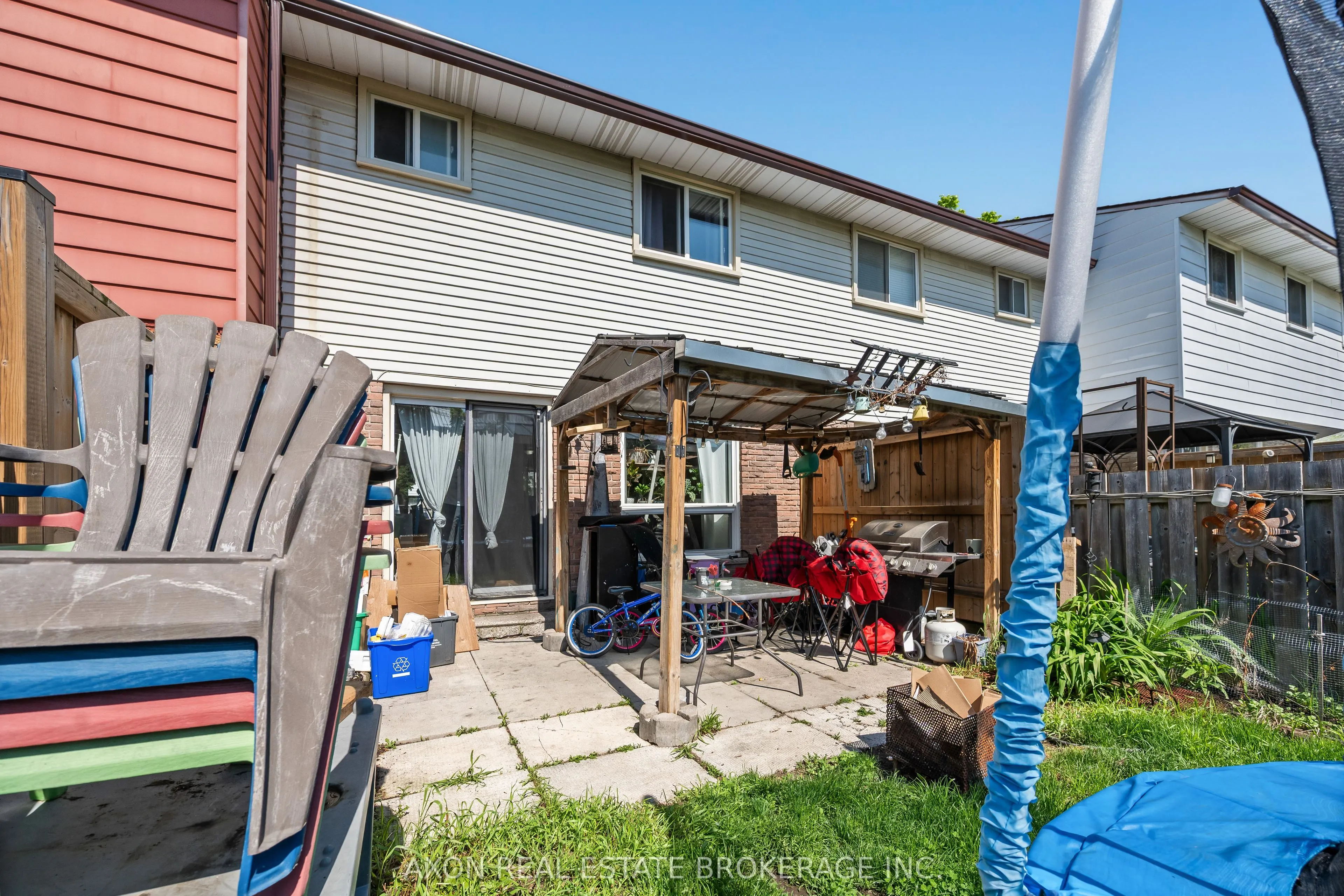 869 Oakview Avenue #9