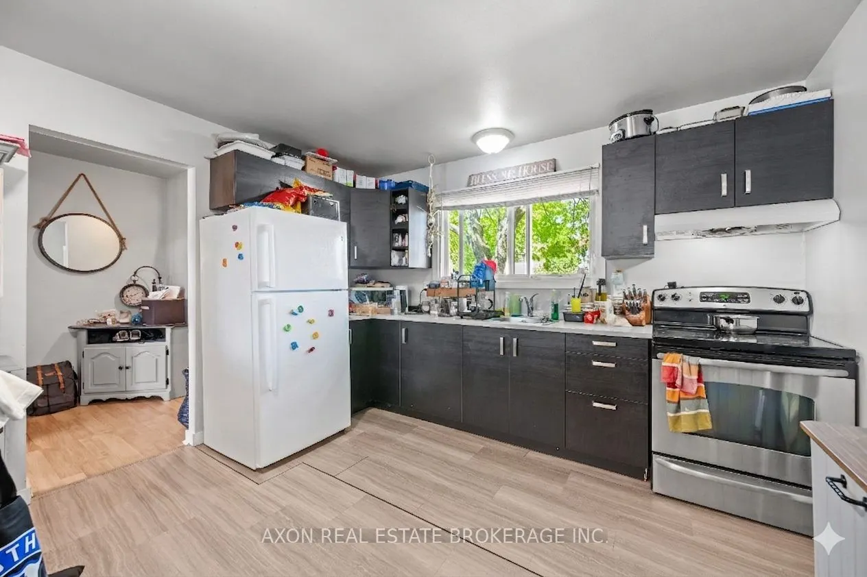 869 Oakview Avenue #9