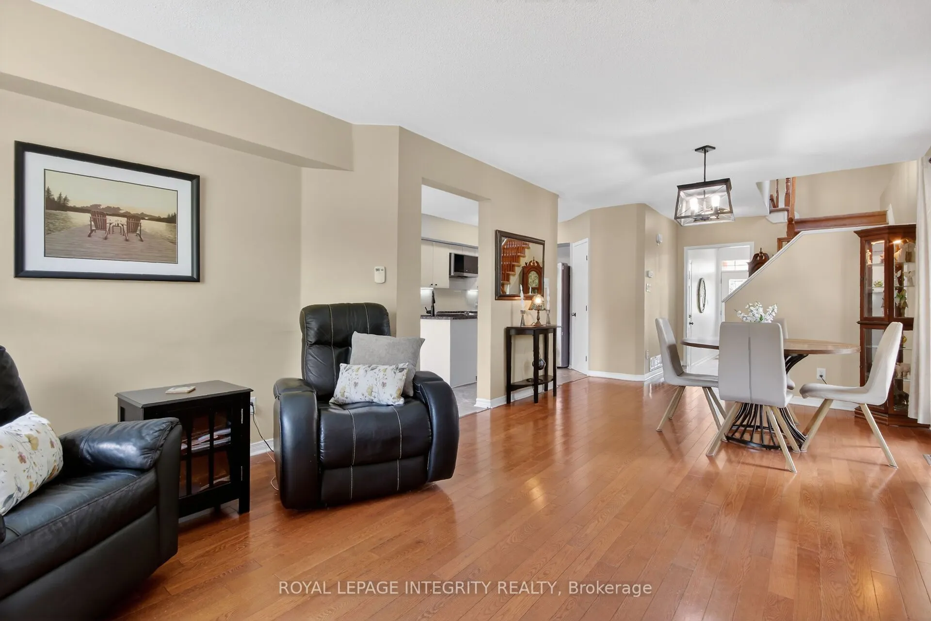 1 Chantilly Gate