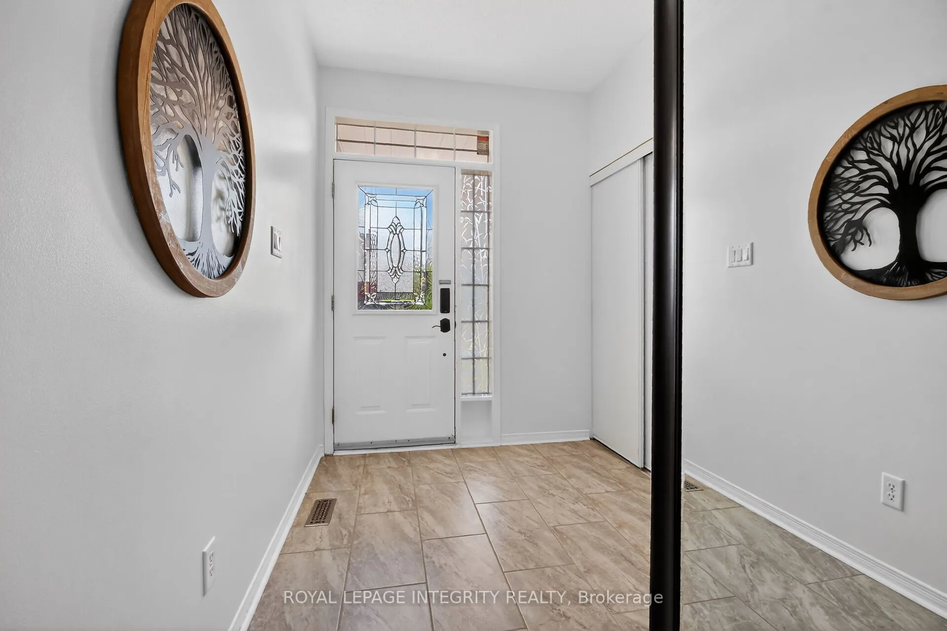 1 Chantilly Gate