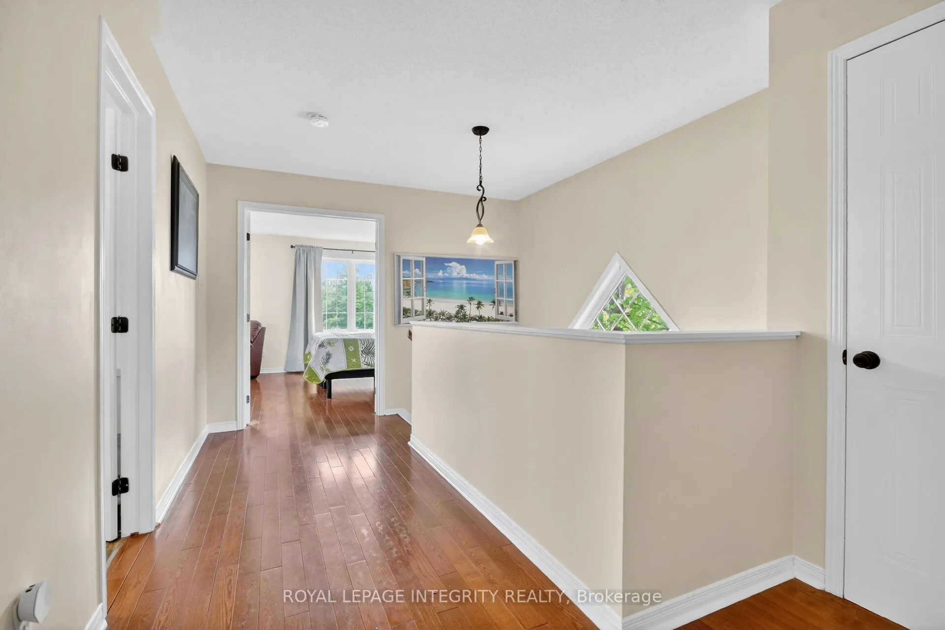 1 Chantilly Gate