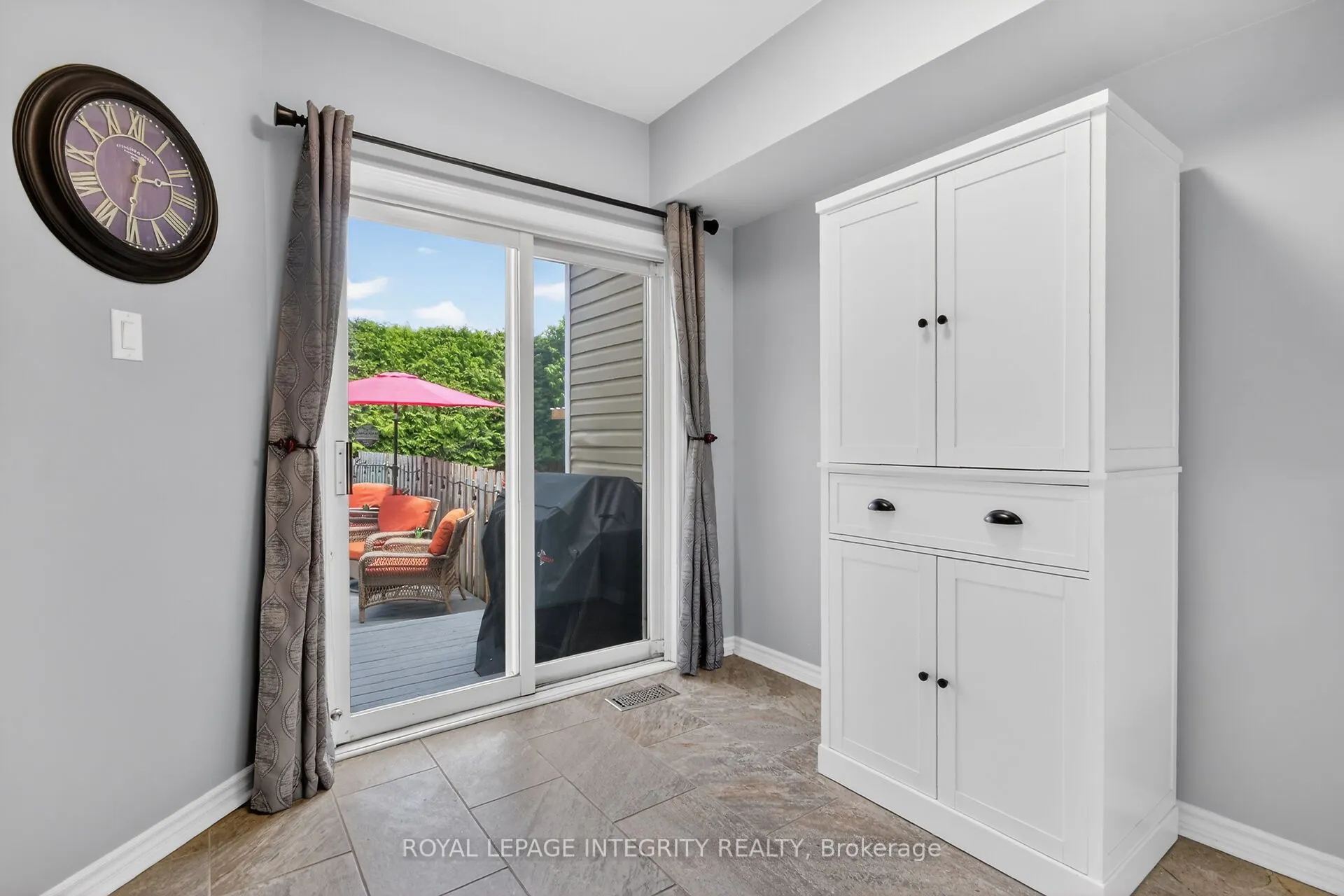 1 Chantilly Gate