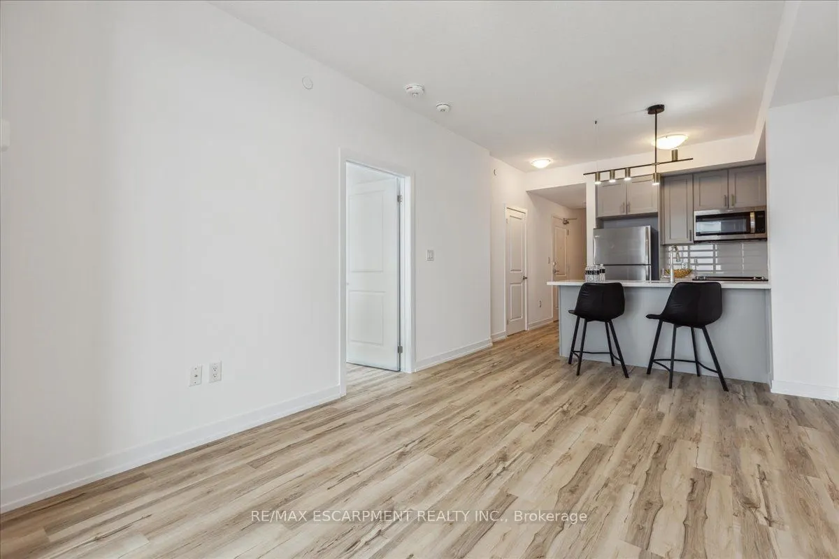 450 Dundas Street E #1001