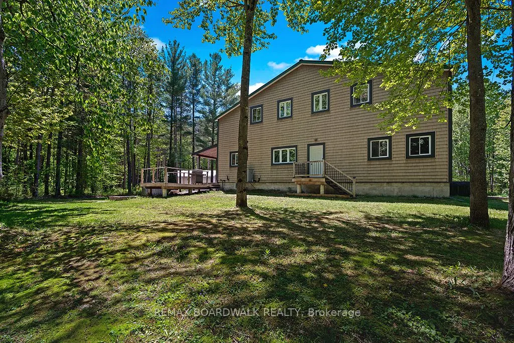 1439 Lacroix Road