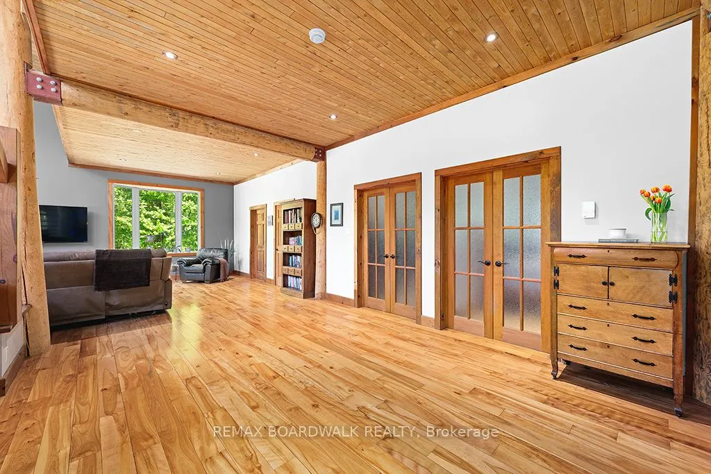 1439 Lacroix Road