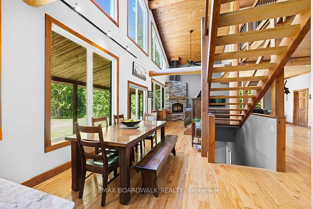 1439 Lacroix Road