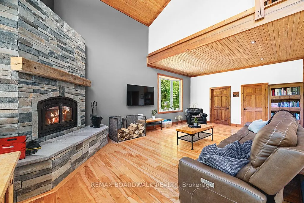 1439 Lacroix Road
