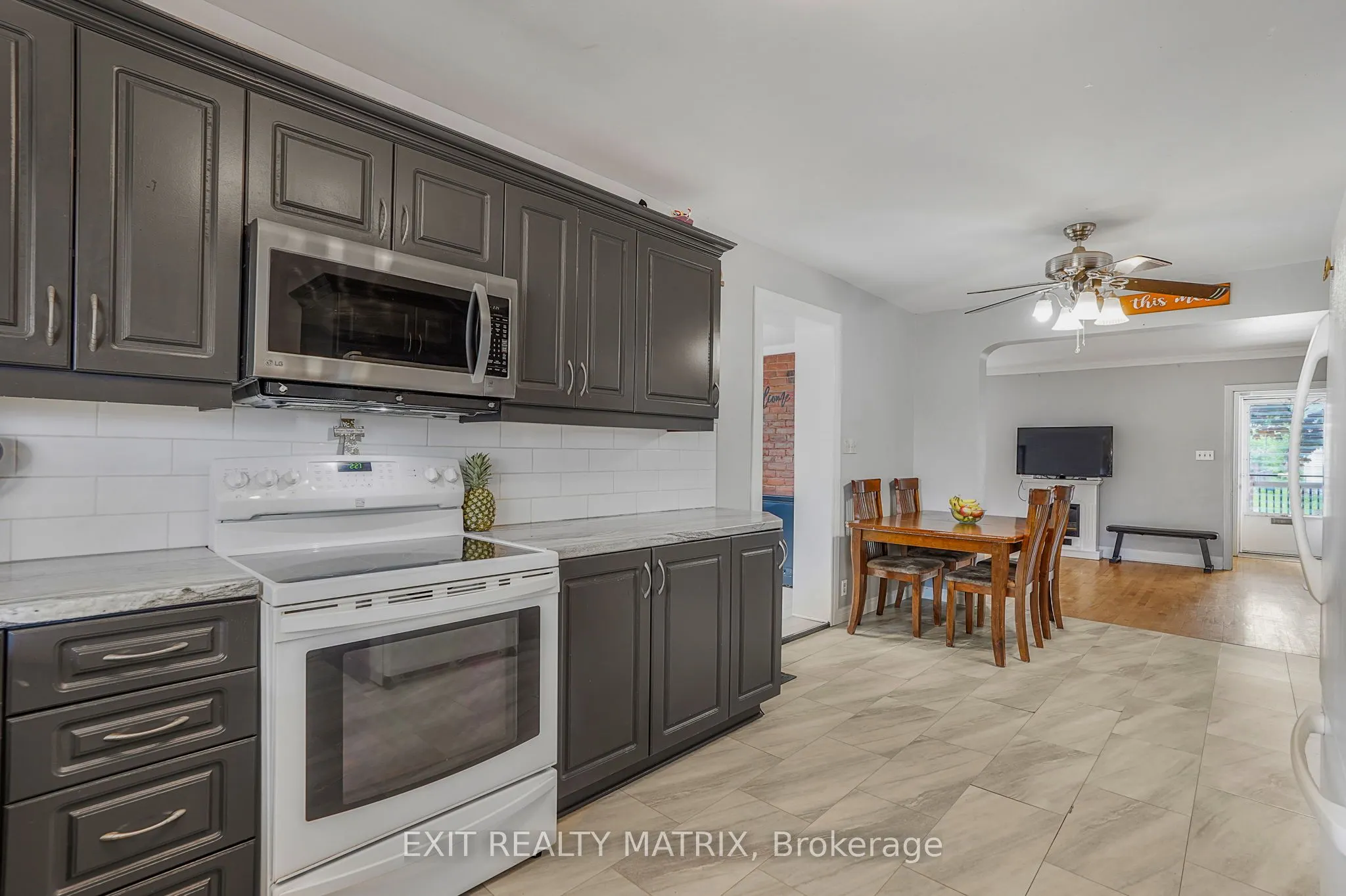 453 Garneau Road