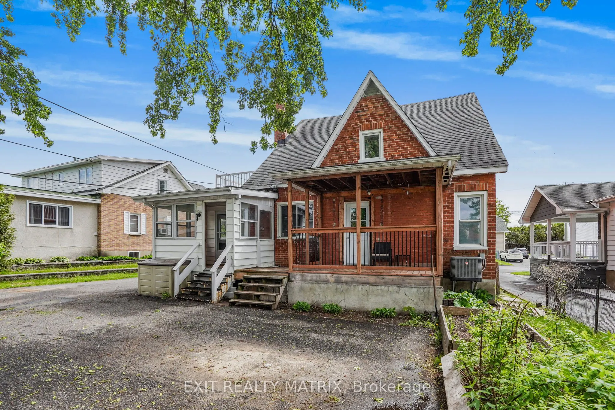 453 Garneau Road