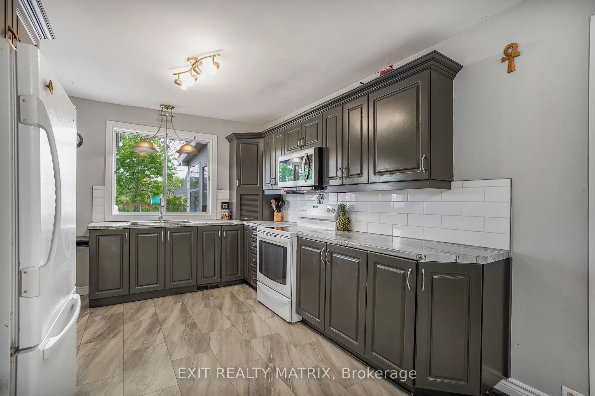 453 Garneau Road