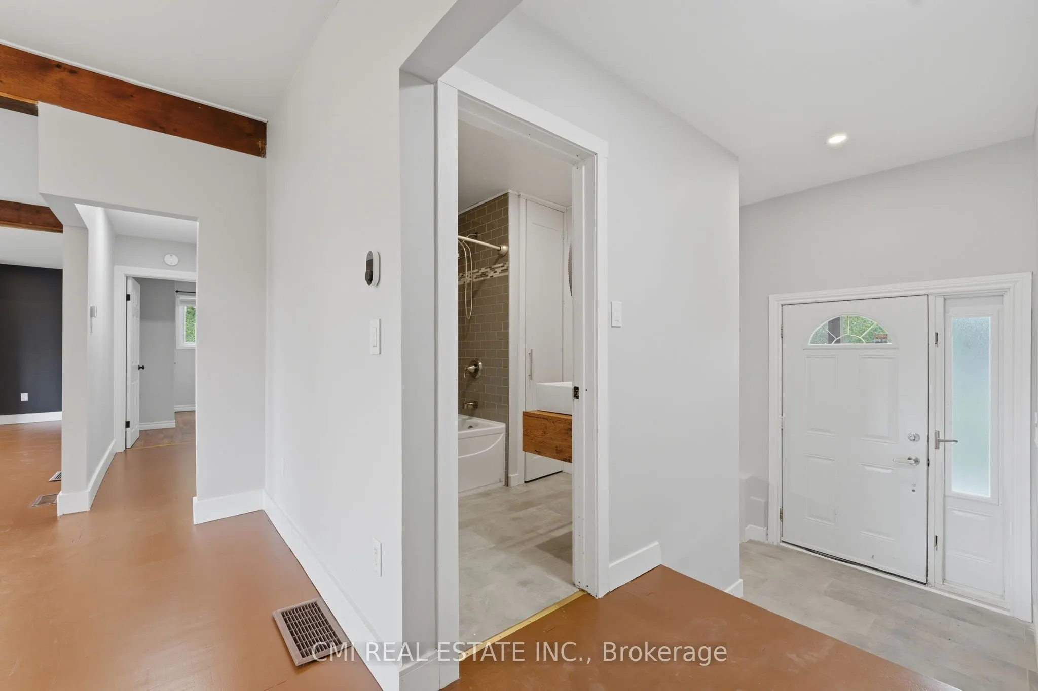 28 River Drive