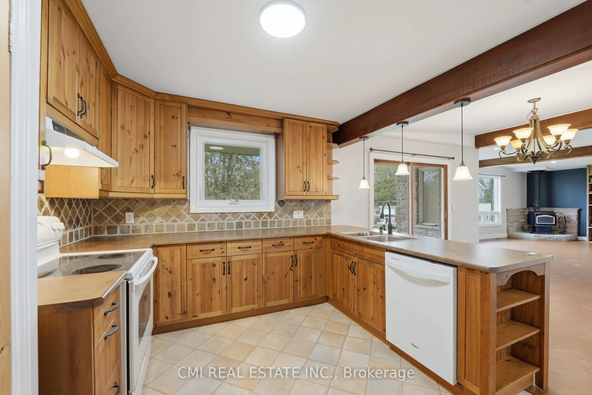 28 River Drive