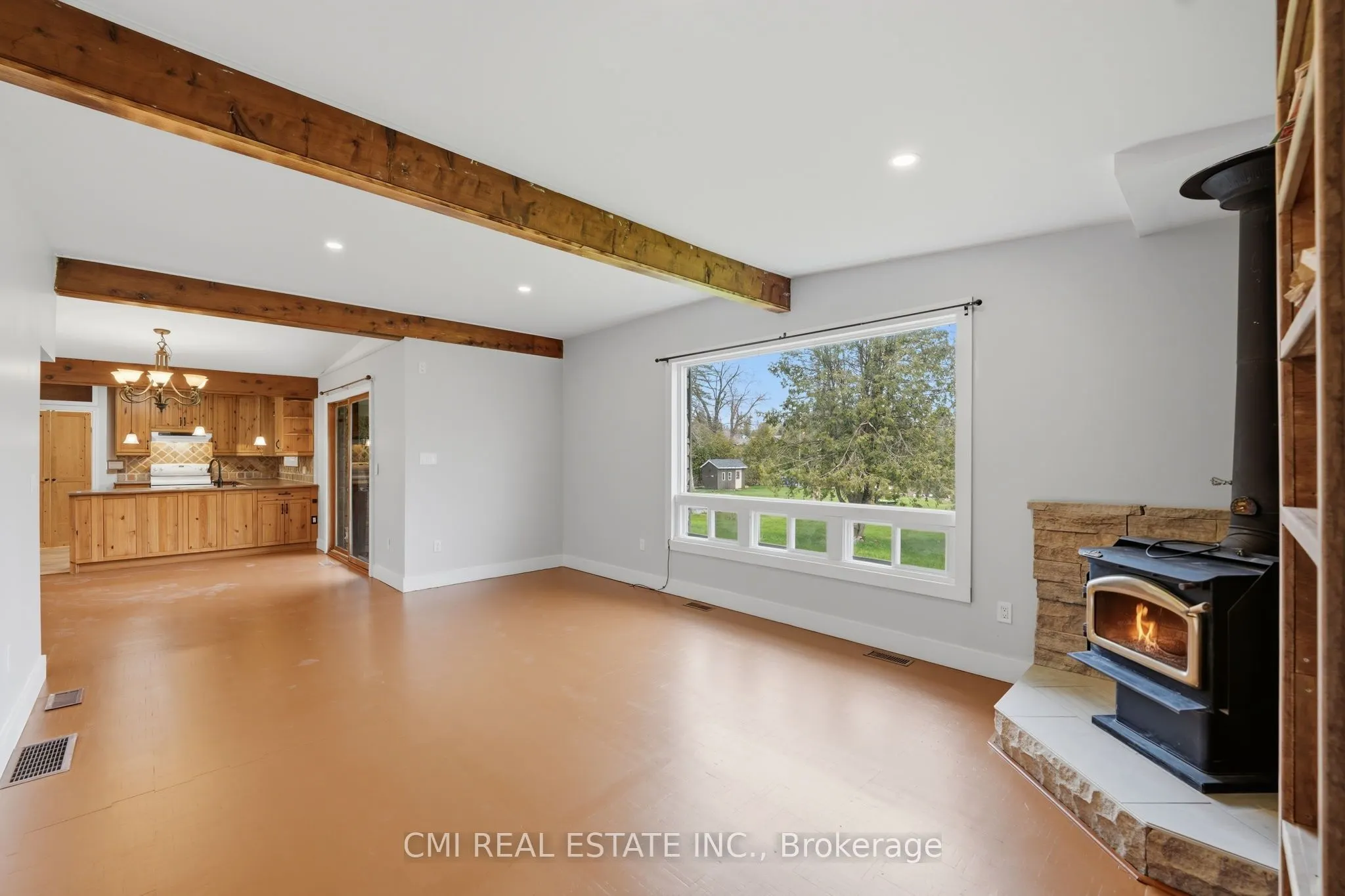28 River Drive