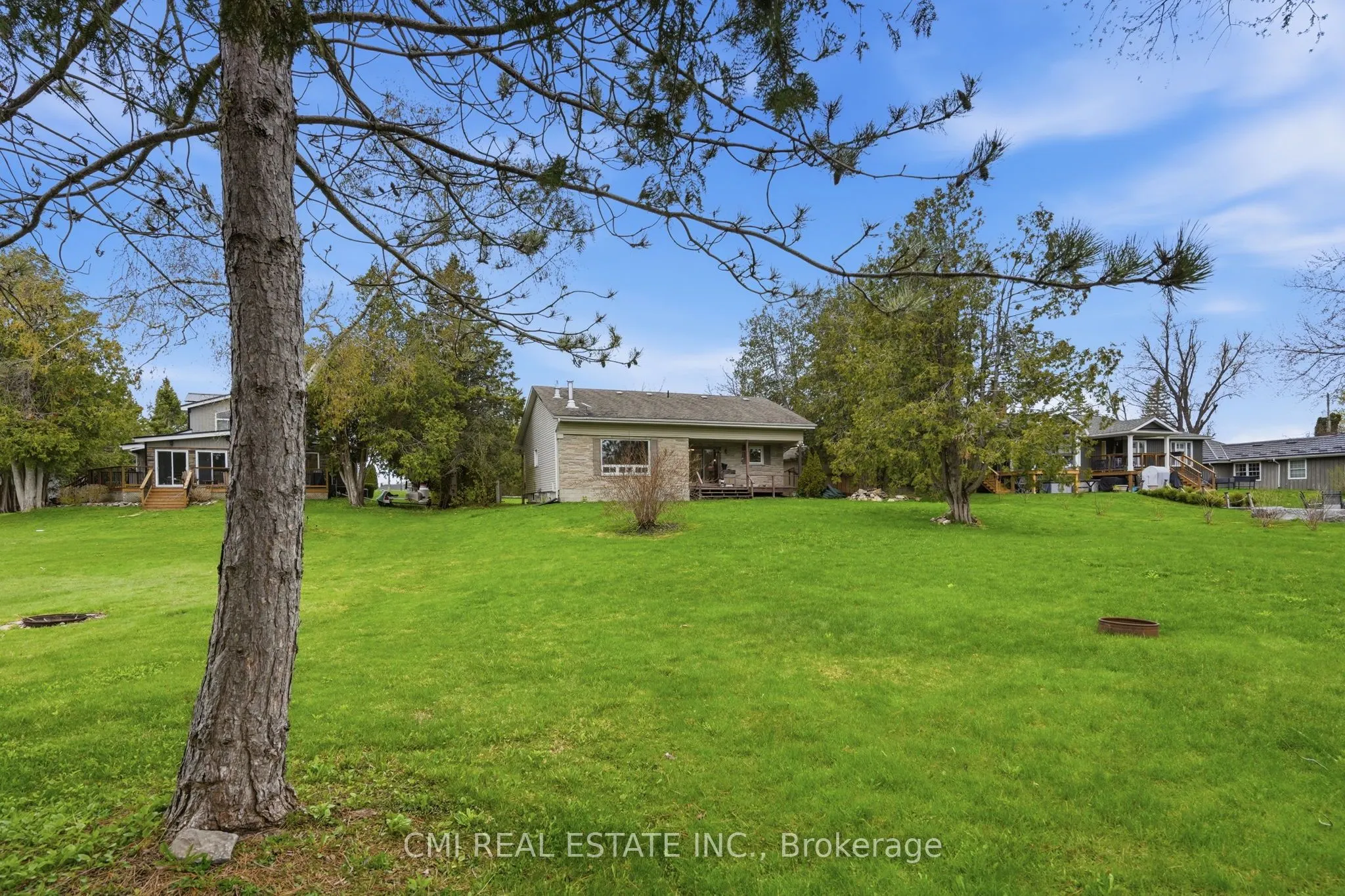 28 River Drive