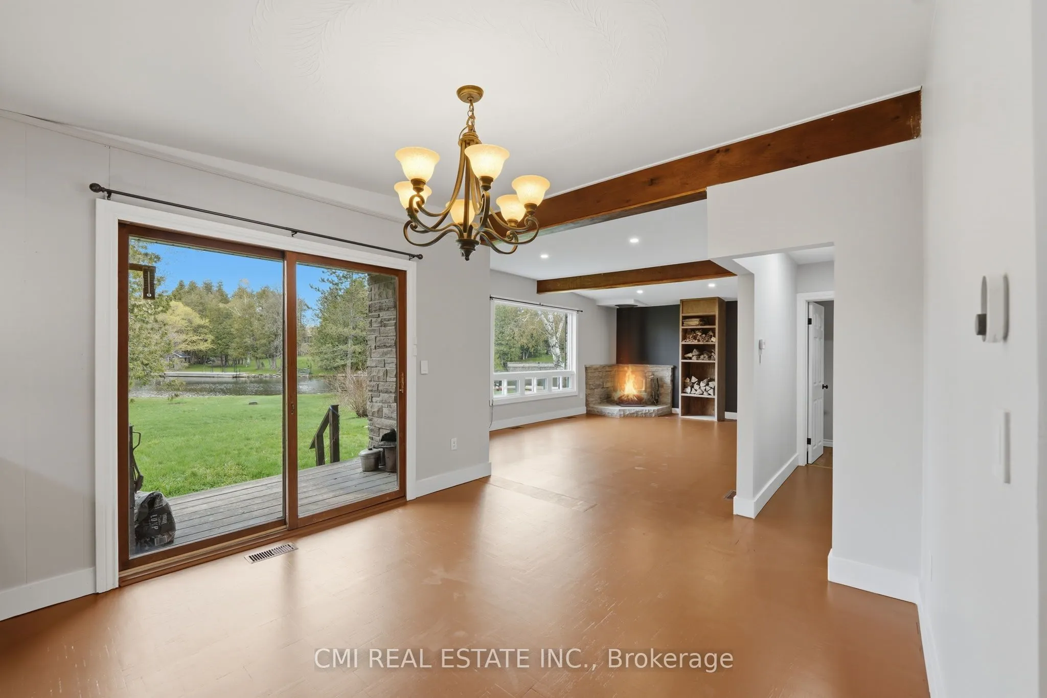 28 River Drive