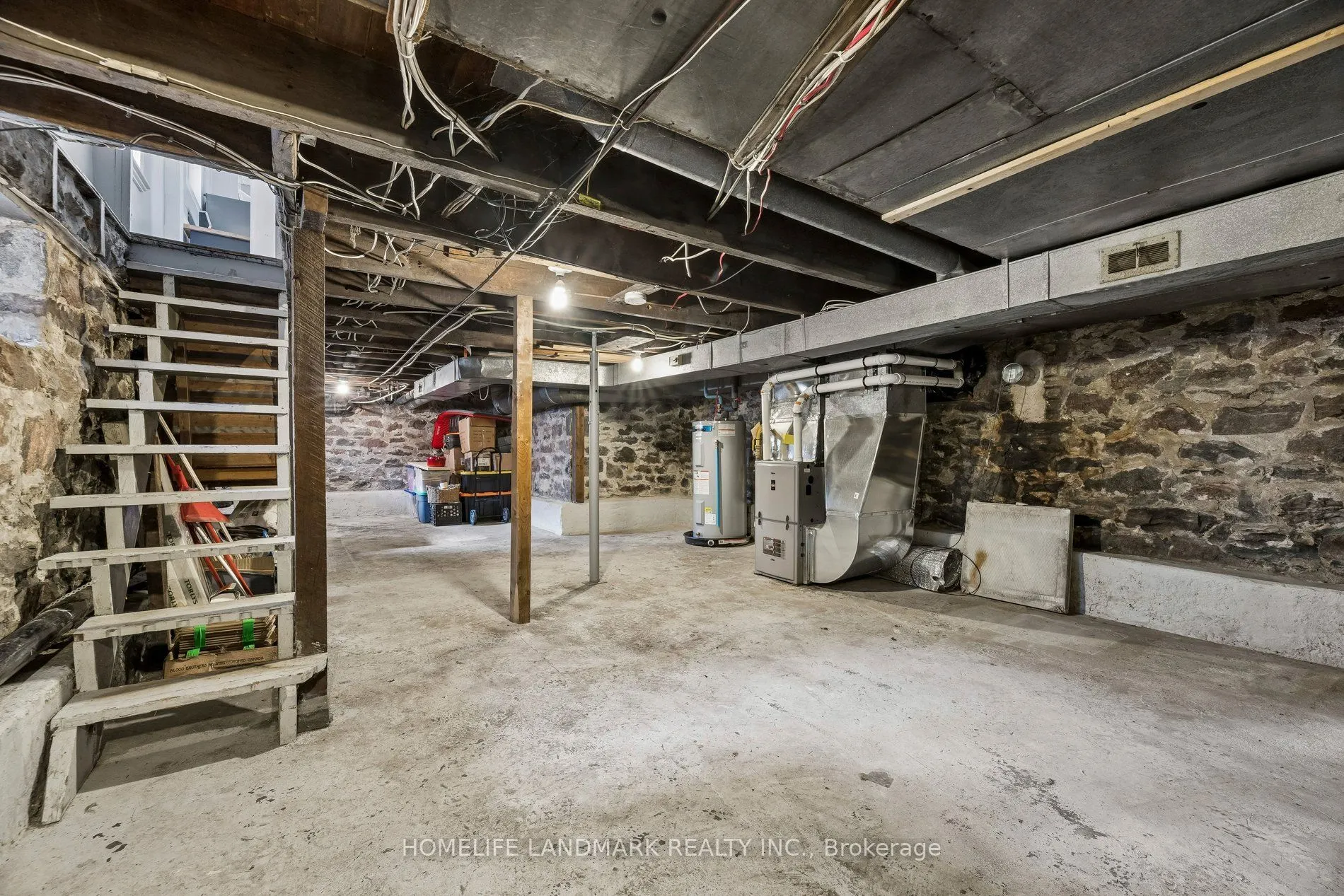 457 Bolivar Street