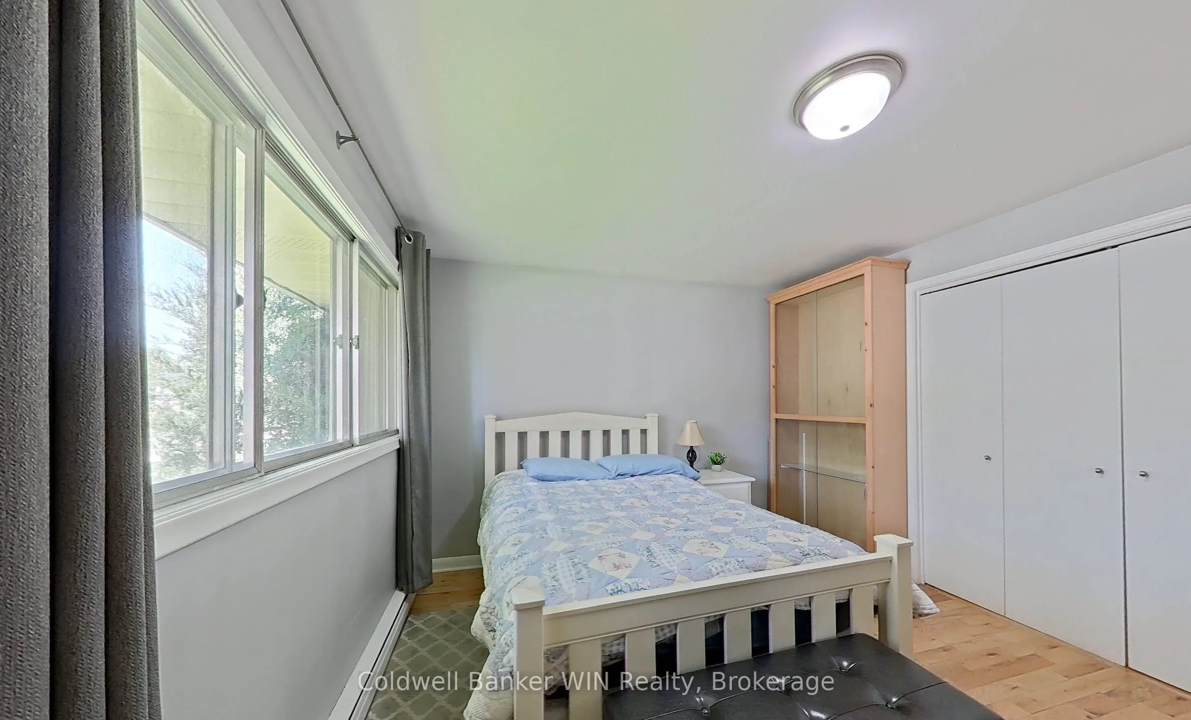 151 Isabella Street E