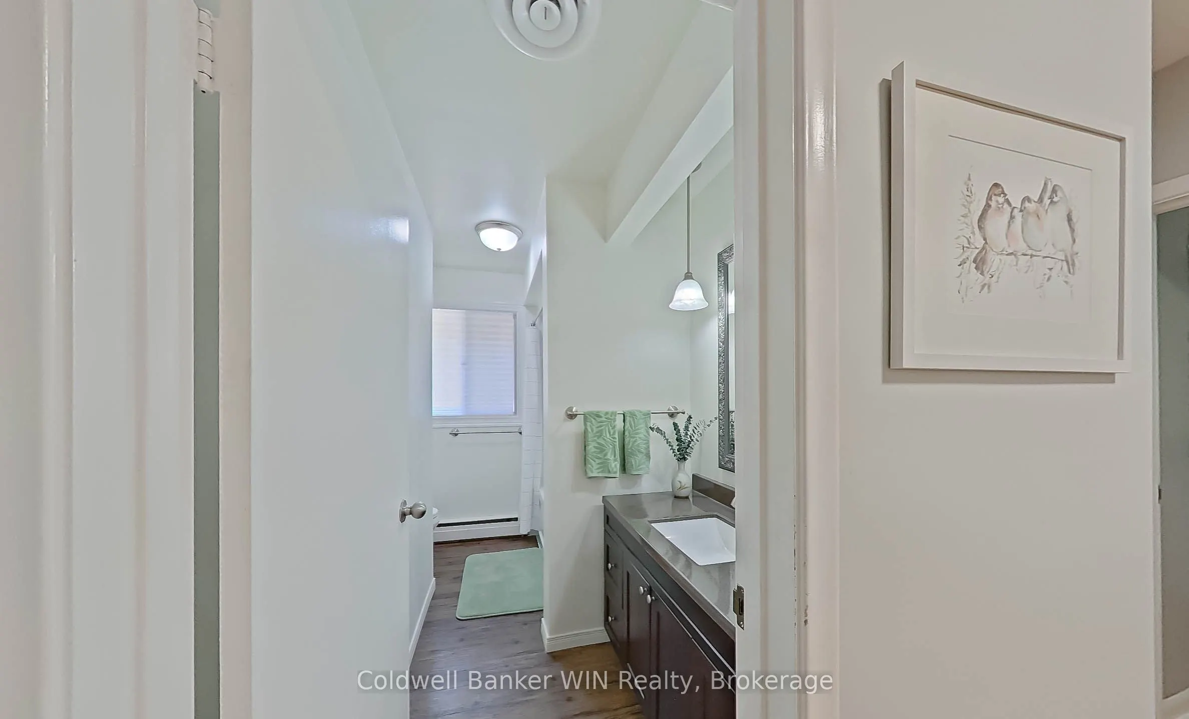 151 Isabella Street E