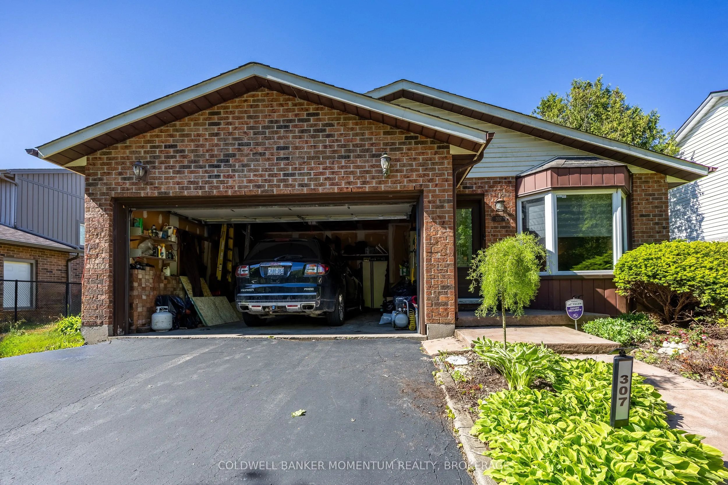 307 Orkney Street W