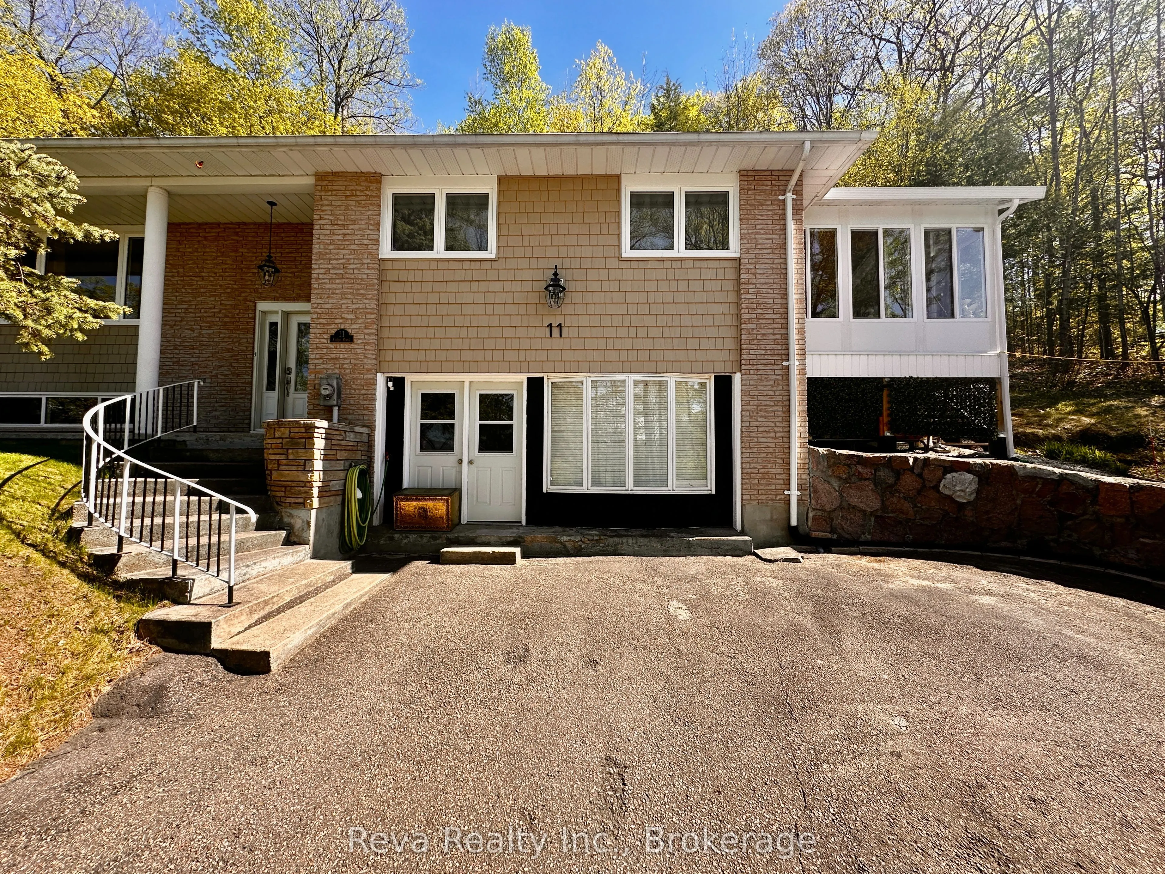11 Ridge Road