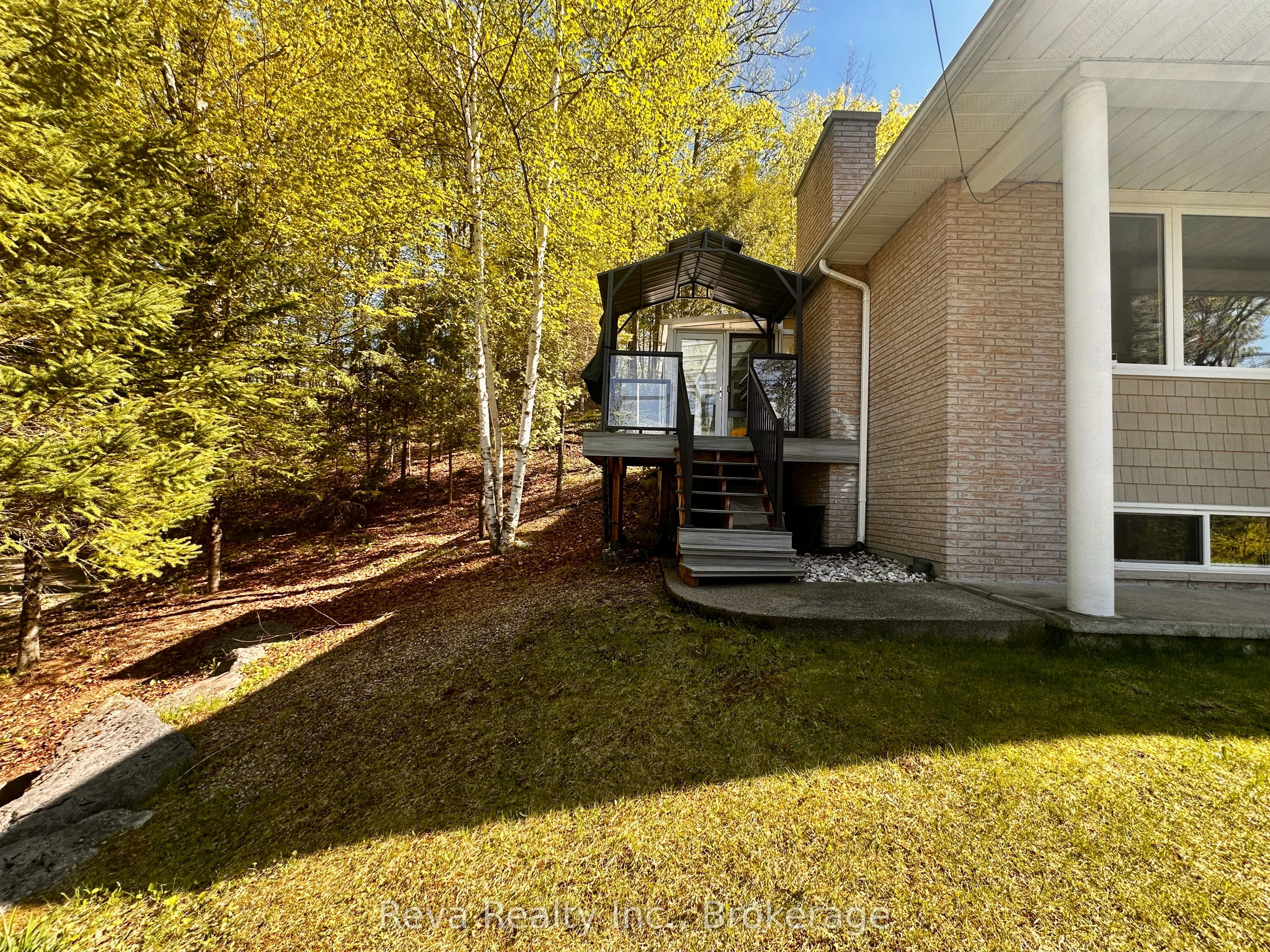 11 Ridge Road