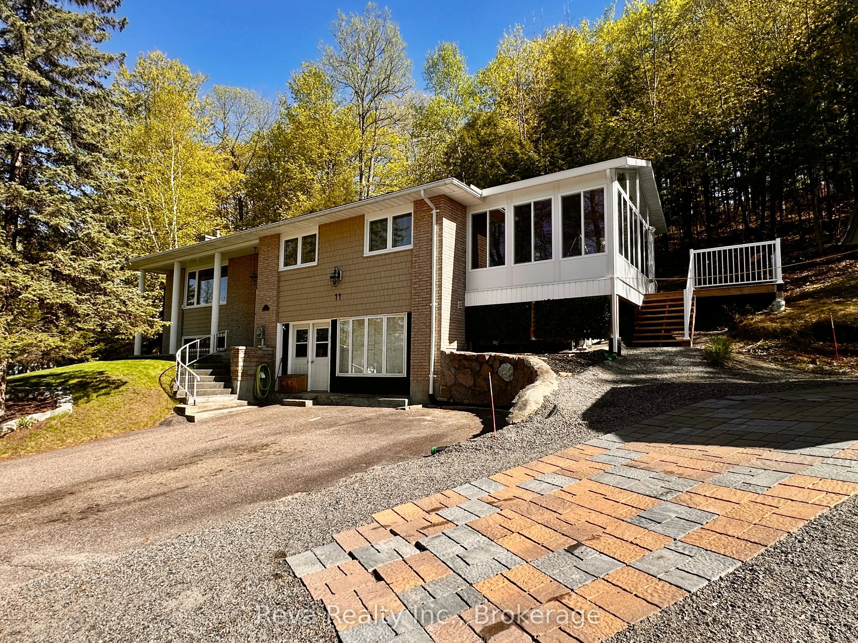 11 Ridge Road