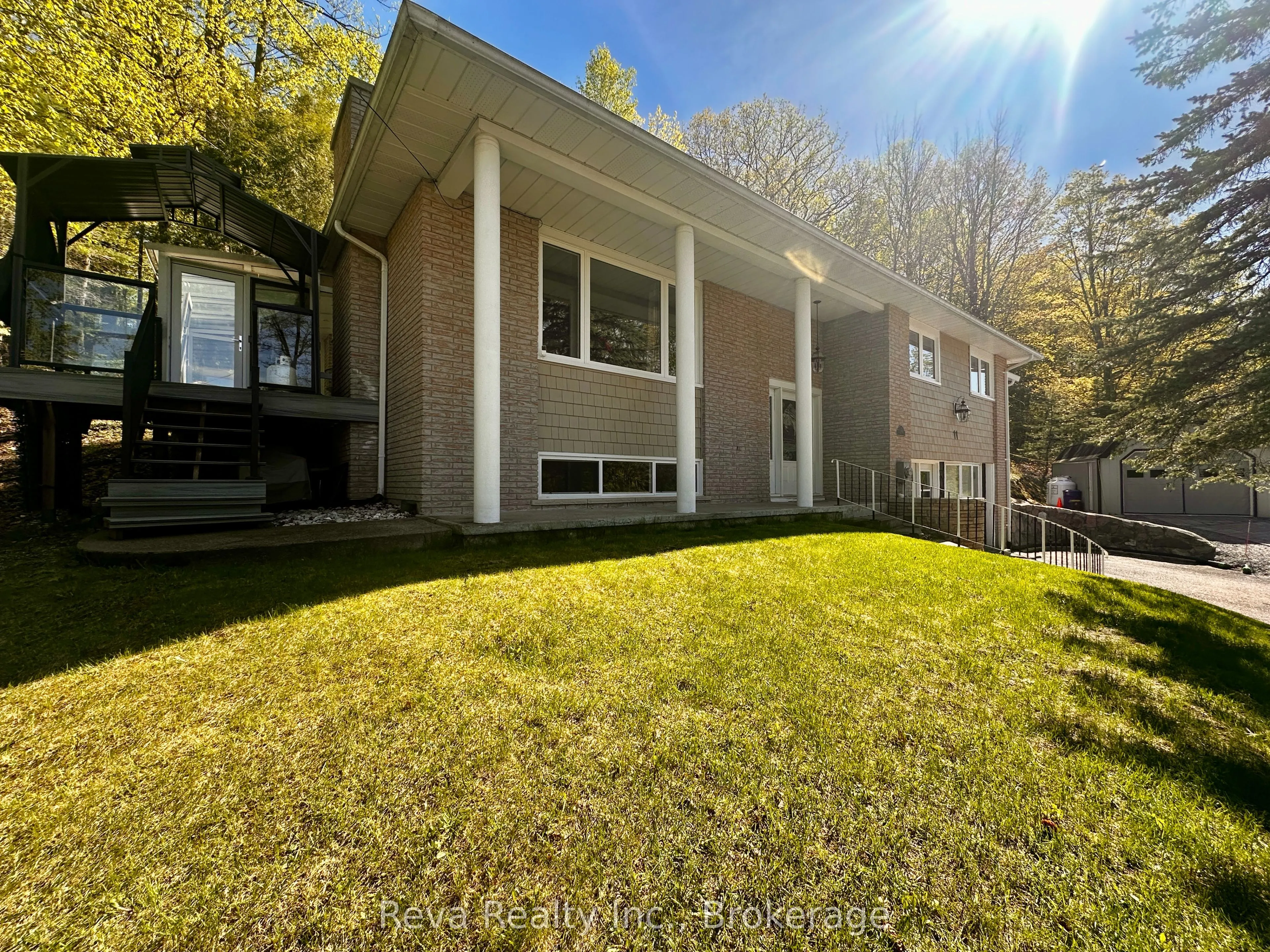 11 Ridge Road