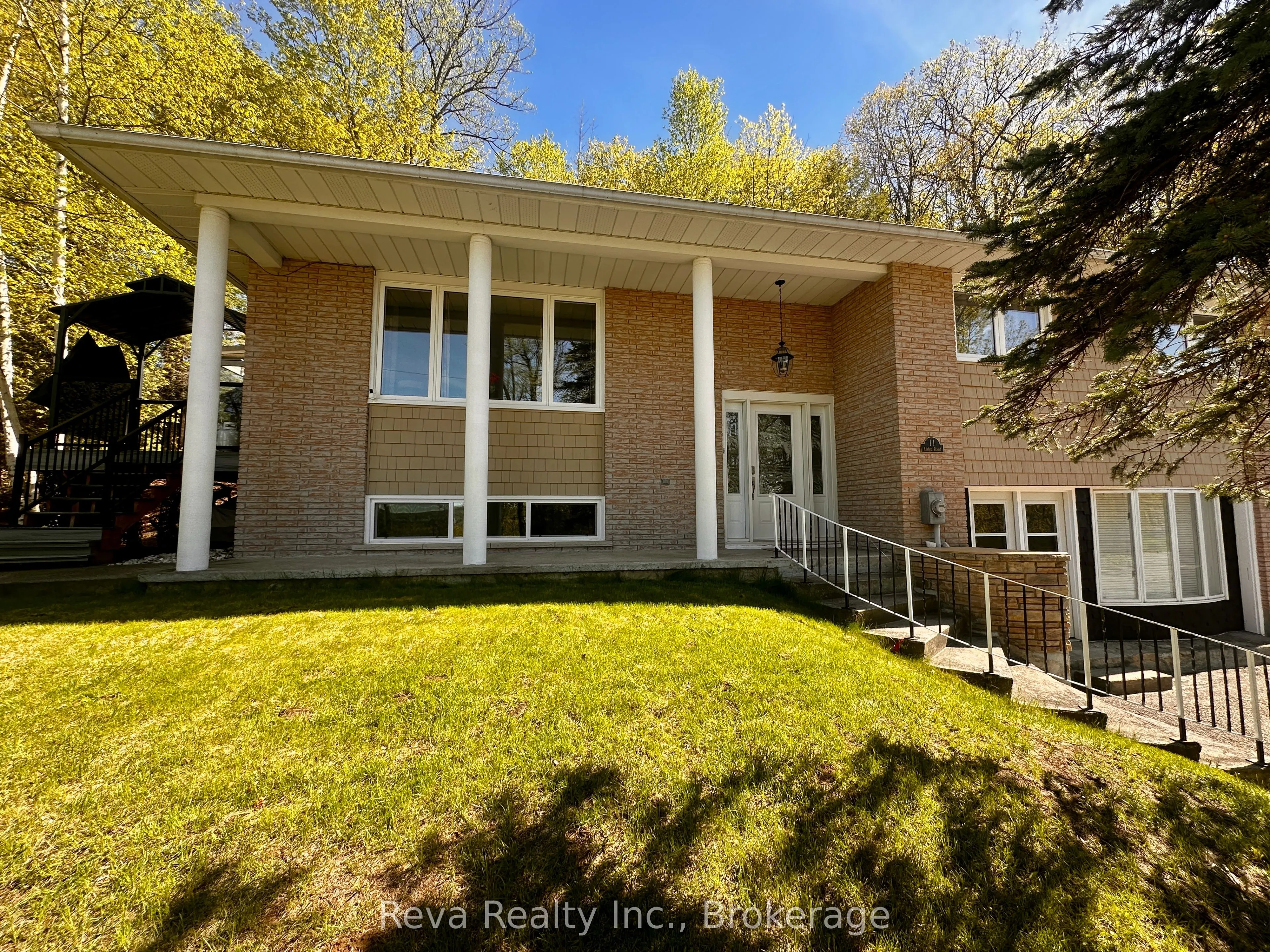 11 Ridge Road