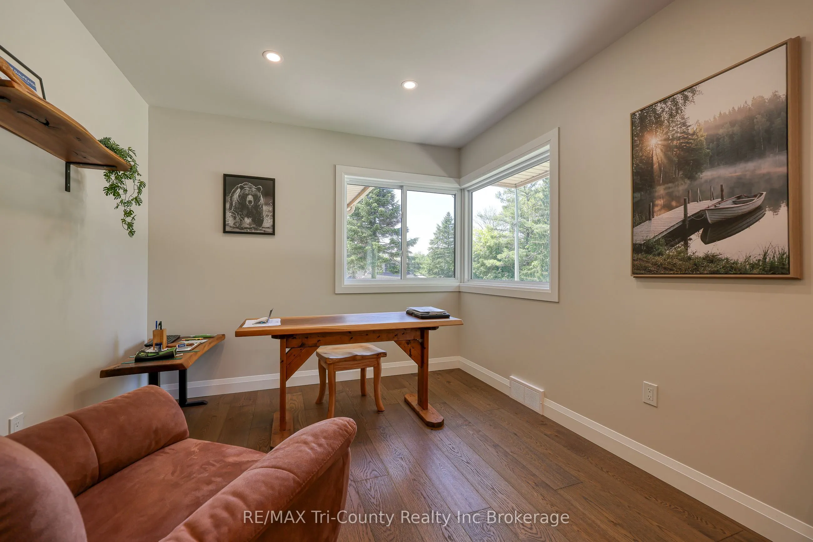 16 Delevan Crescent