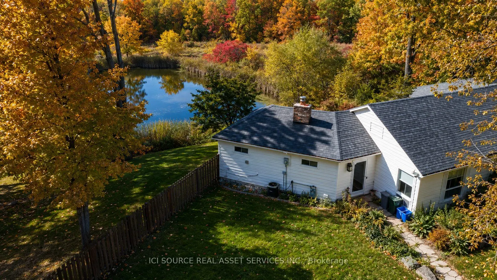 8 Renwood Place