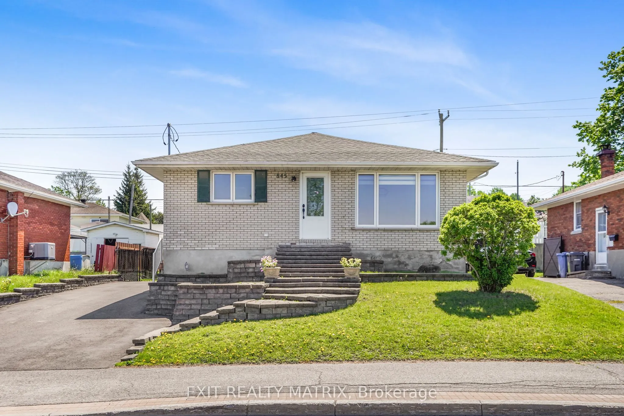 845 Cartier Boulevard
