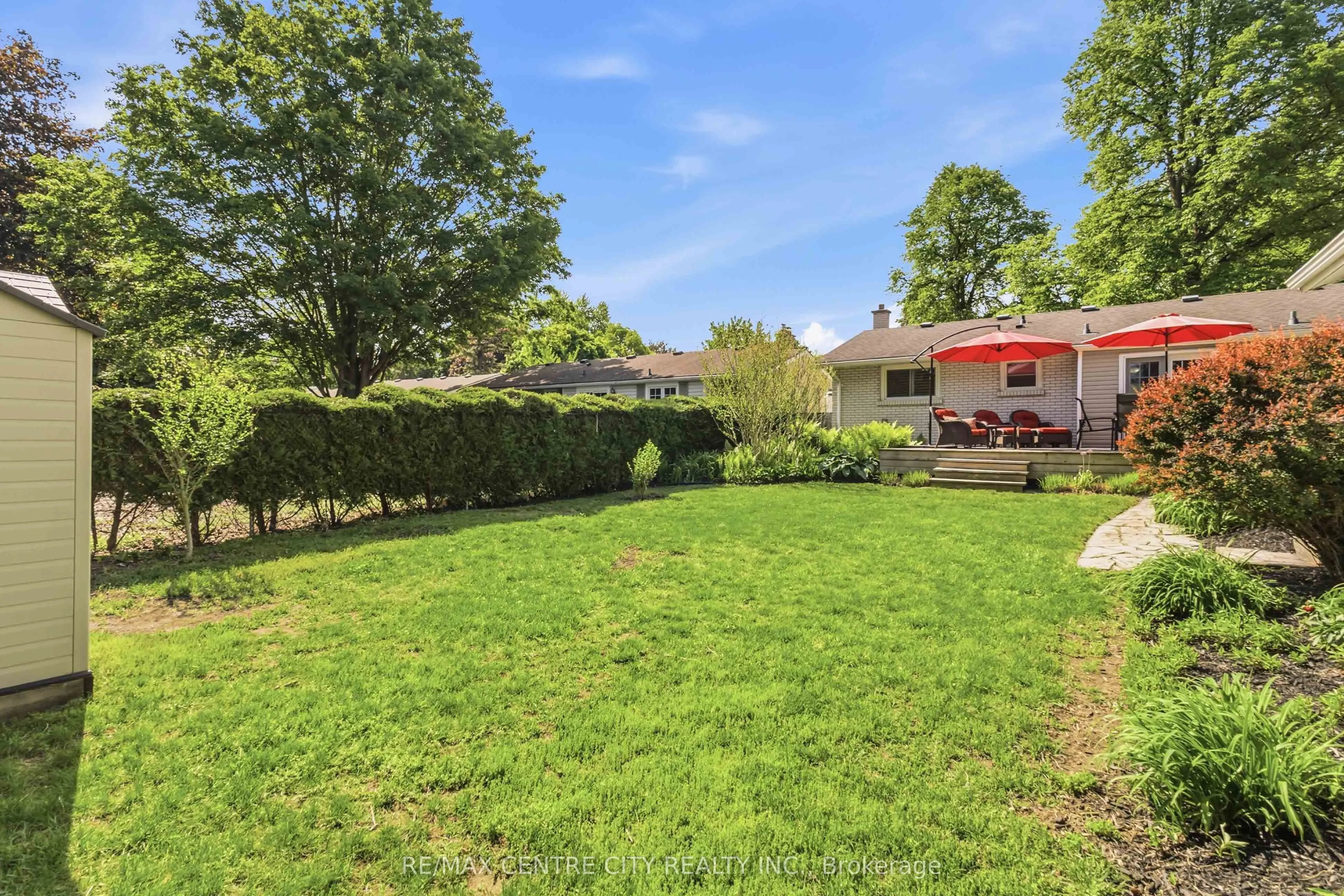 639 Dunboyne Crescent