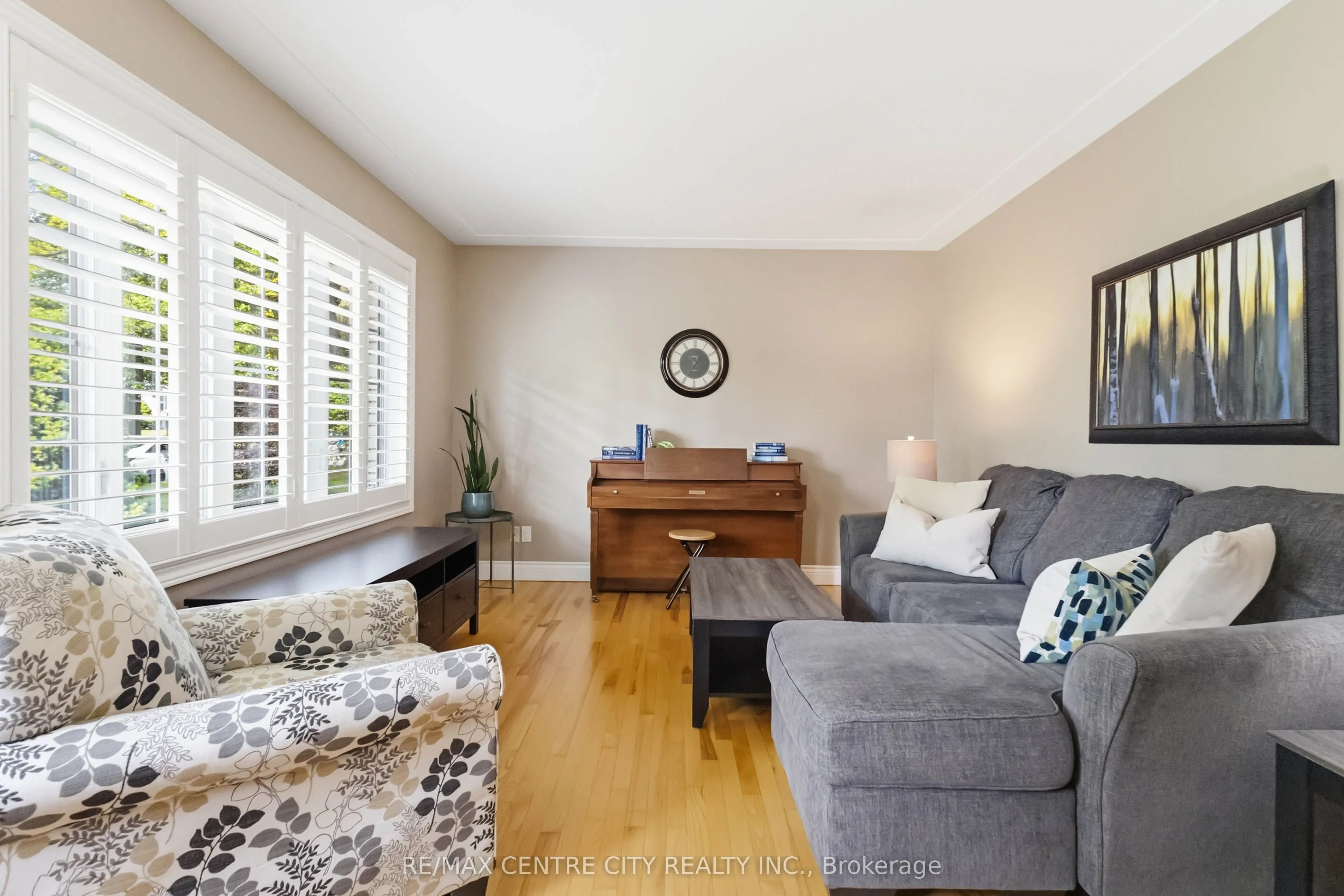 639 Dunboyne Crescent