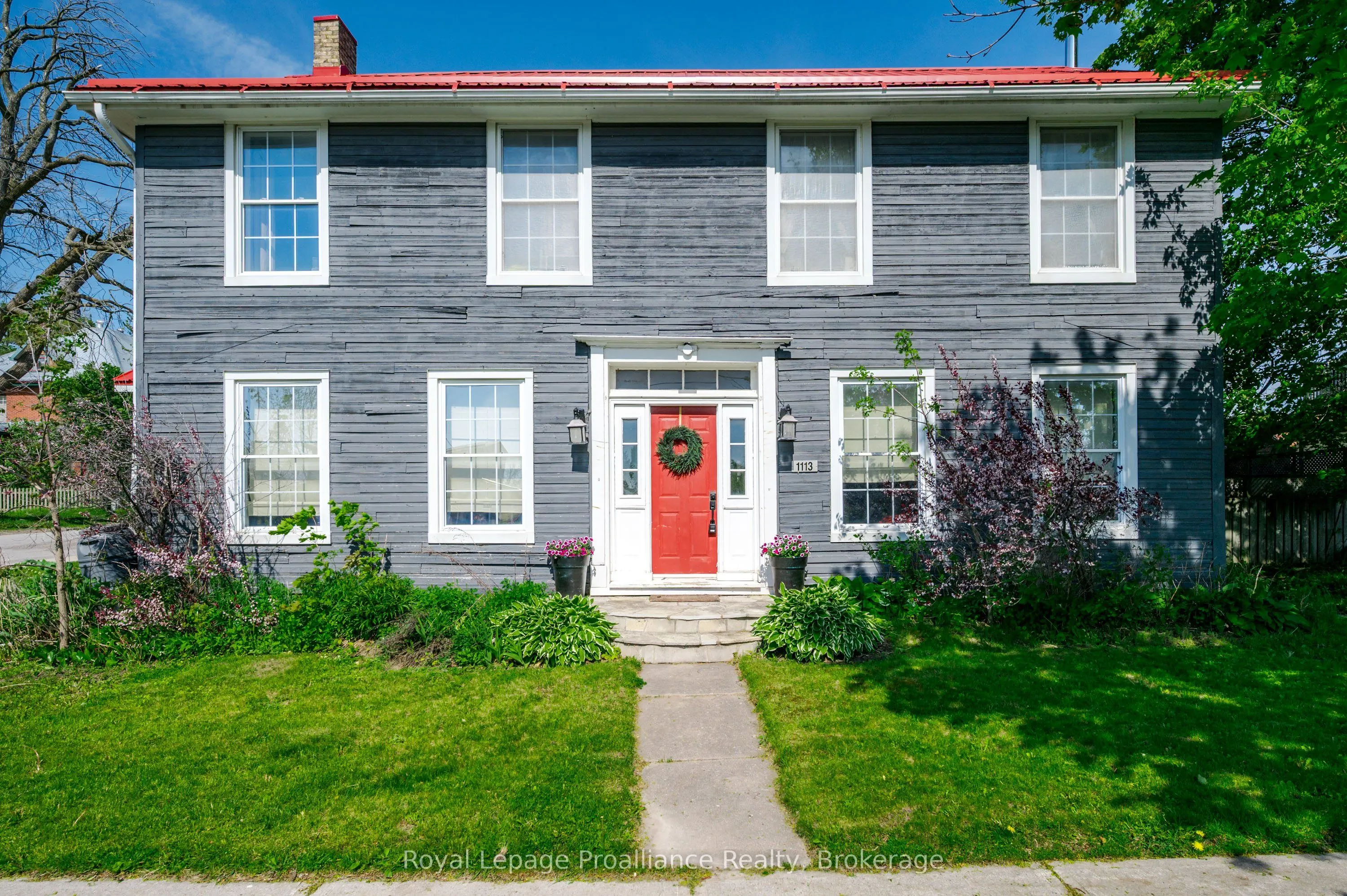 1113 Heritage Line