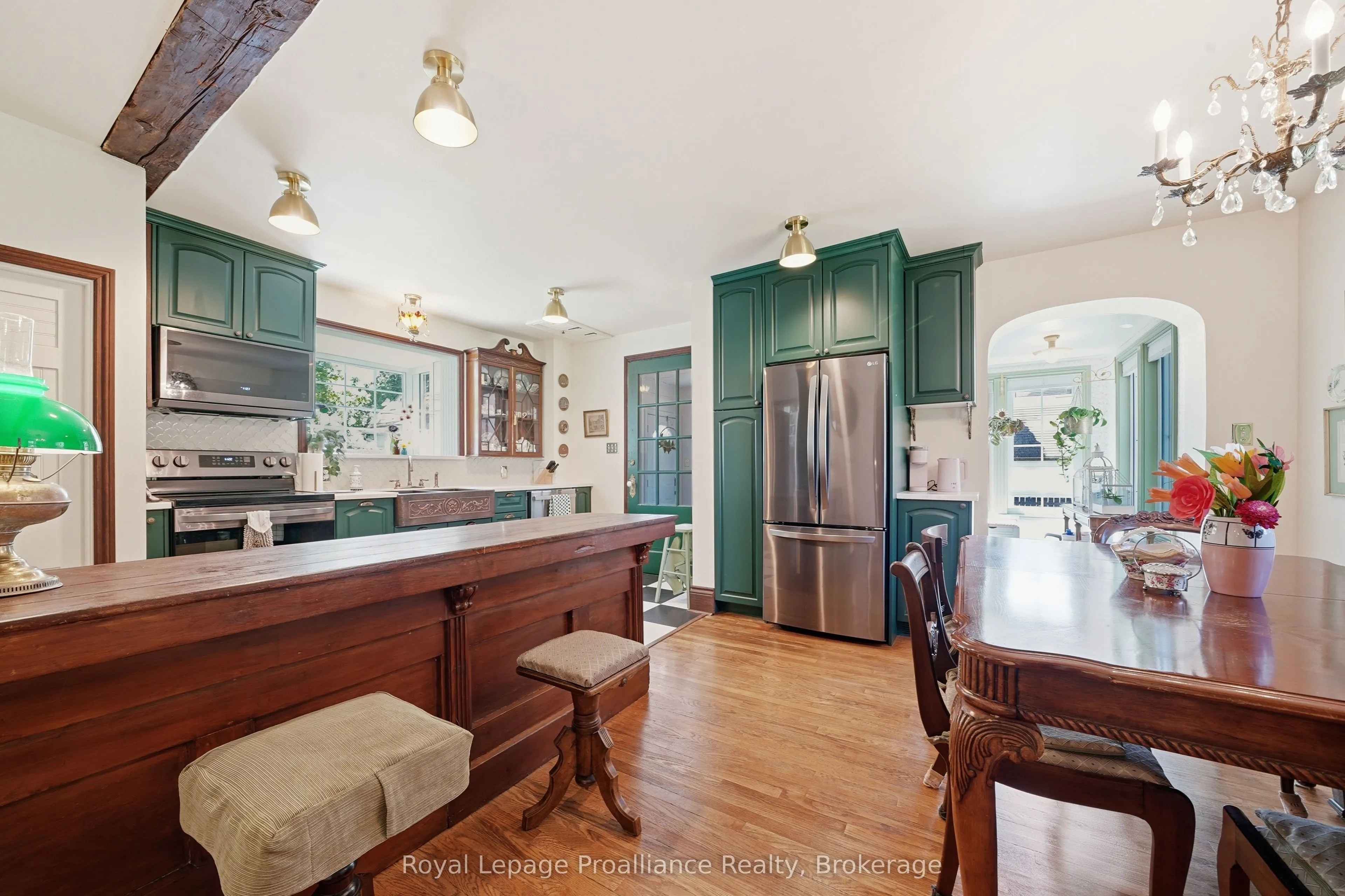 195 Maclellan Avenue