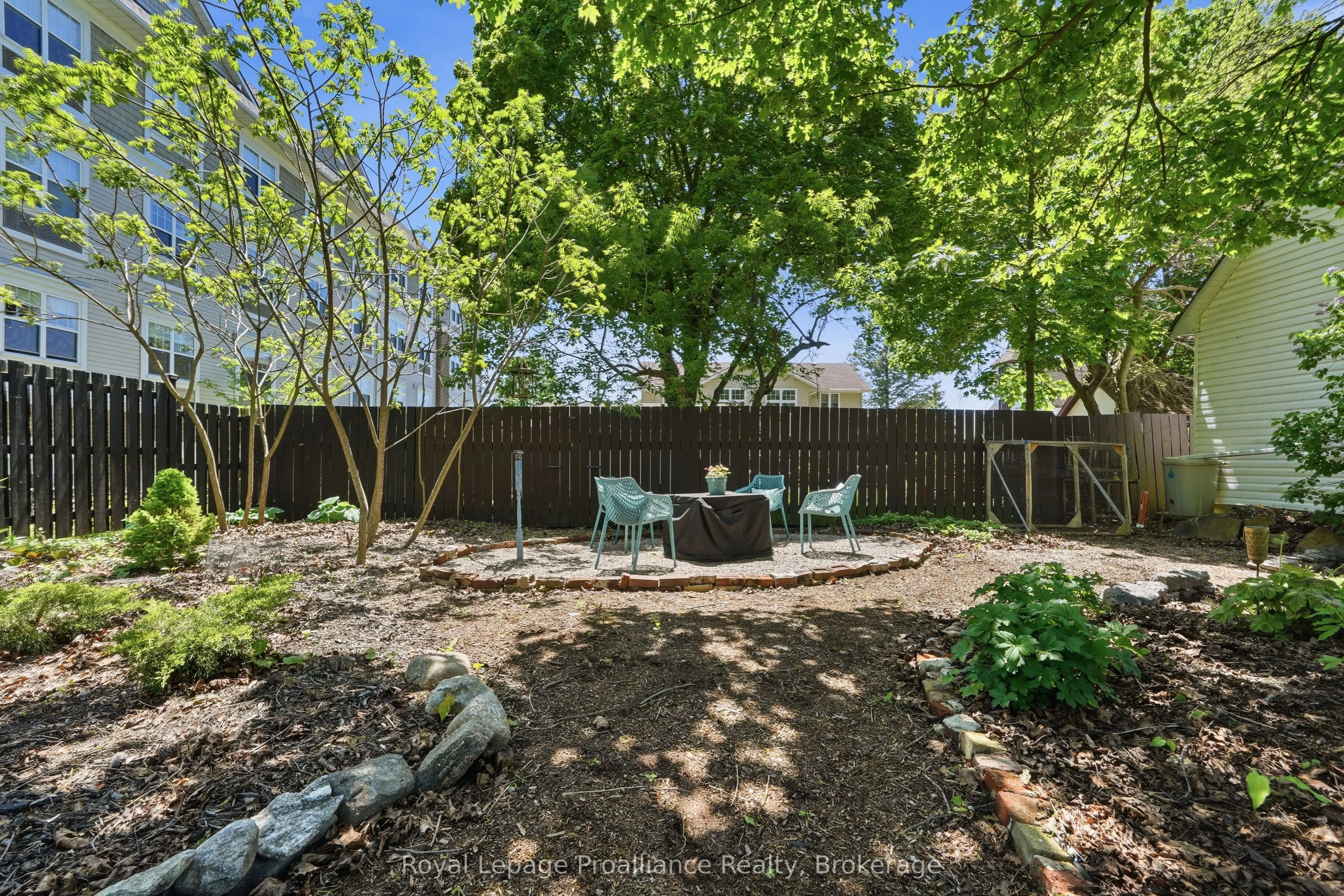 195 Maclellan Avenue