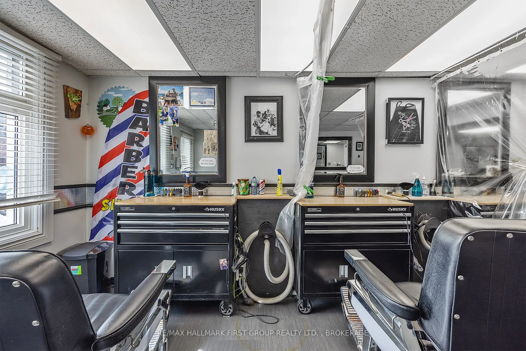 19/21 Dundas Street W