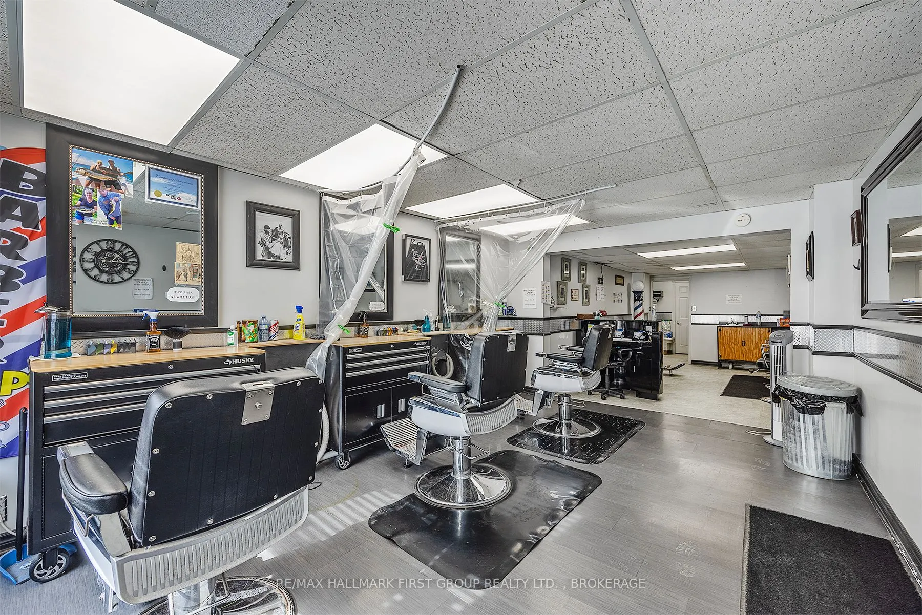 19/21 Dundas Street W