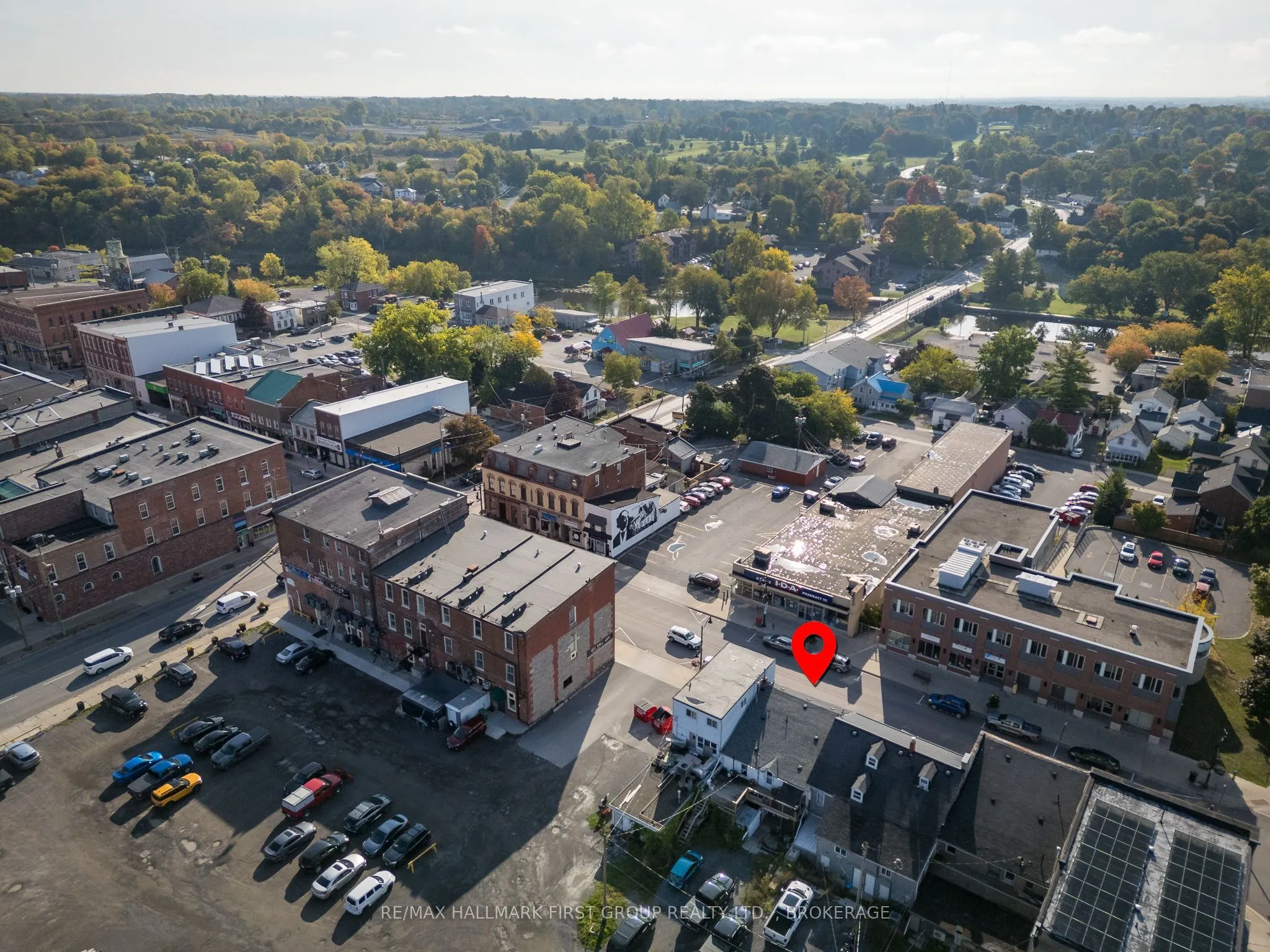 19/21 Dundas Street W
