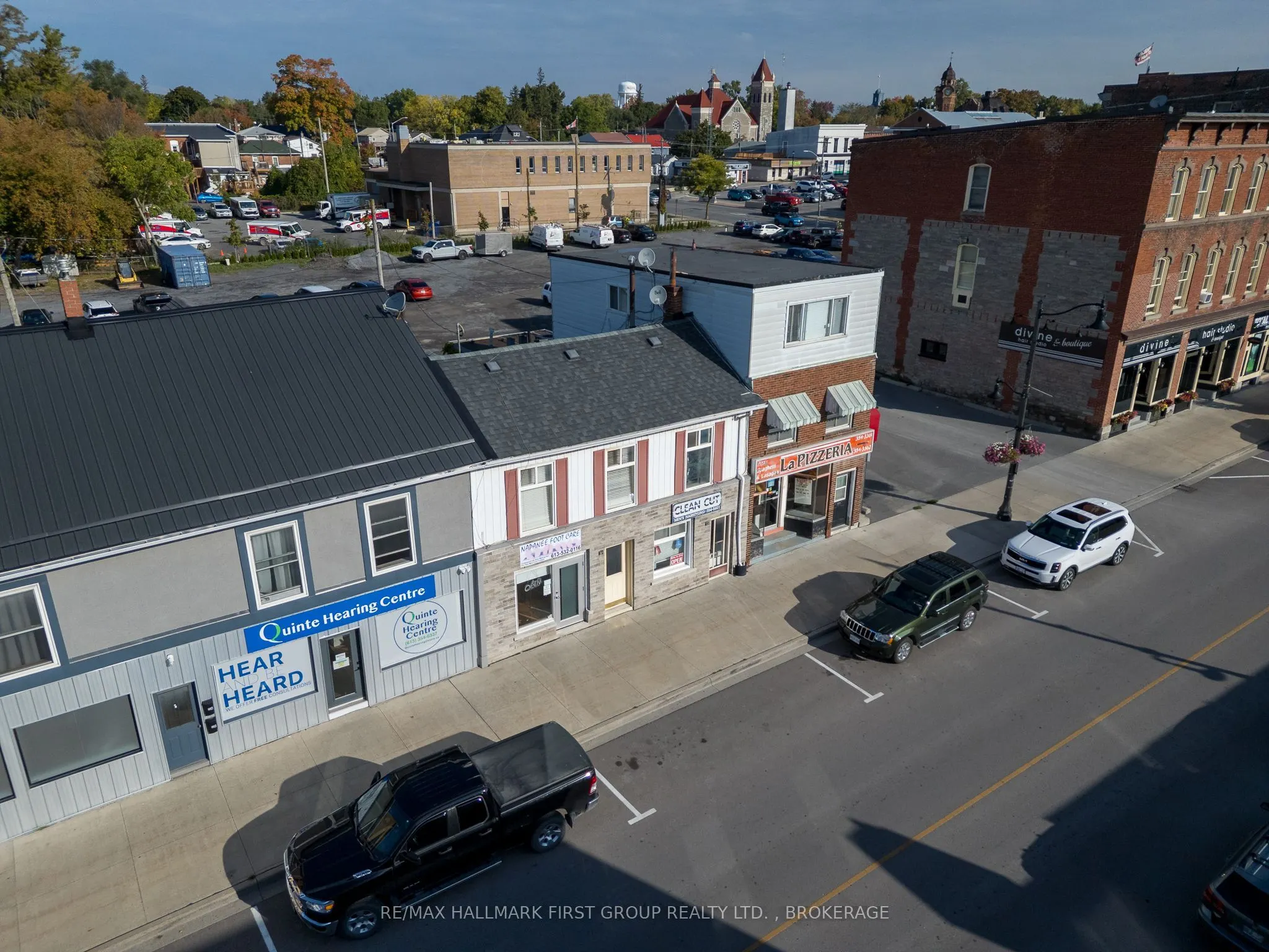 19/21 Dundas Street W