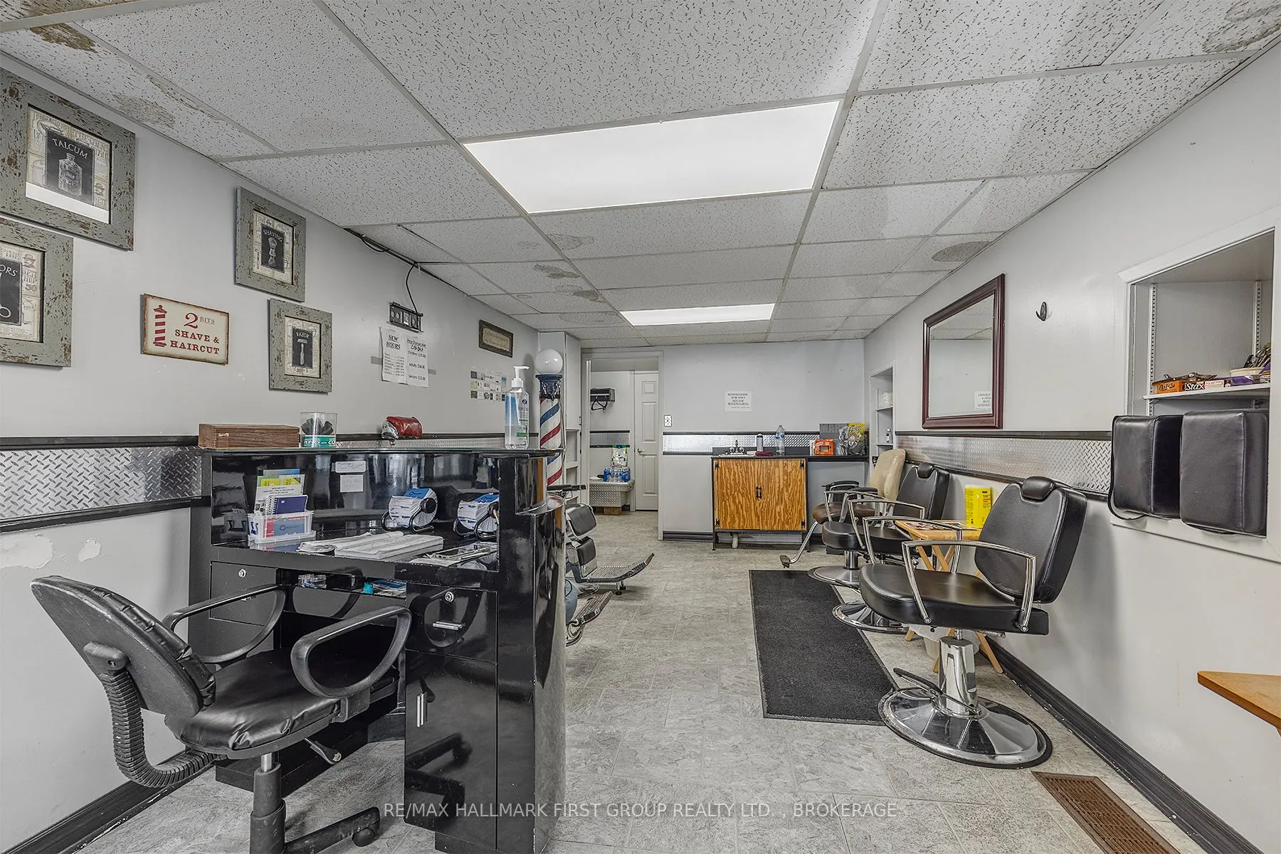 19/21 Dundas Street W